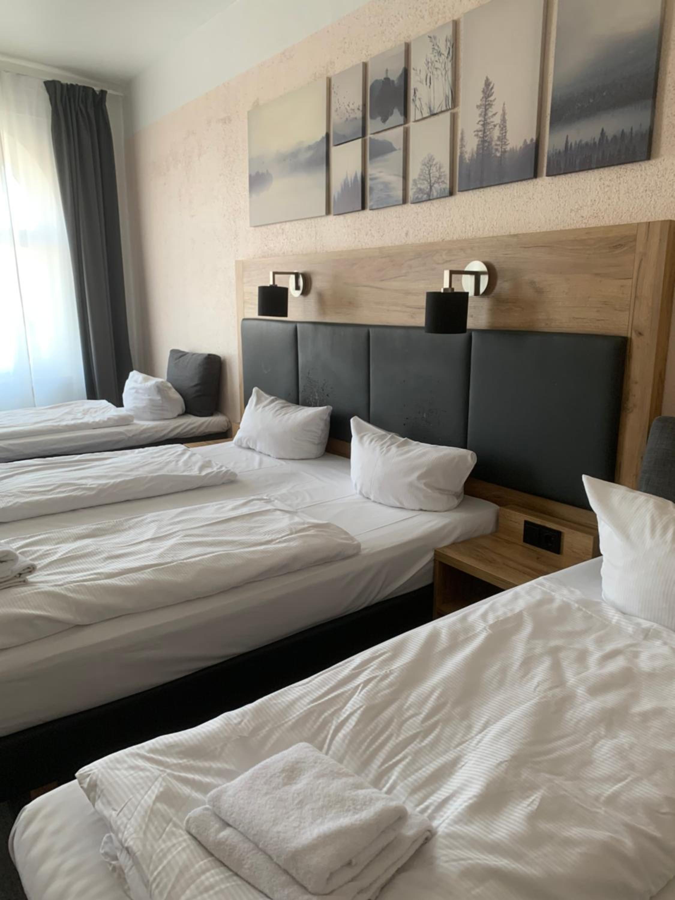 Quadruple Room - Photo 5