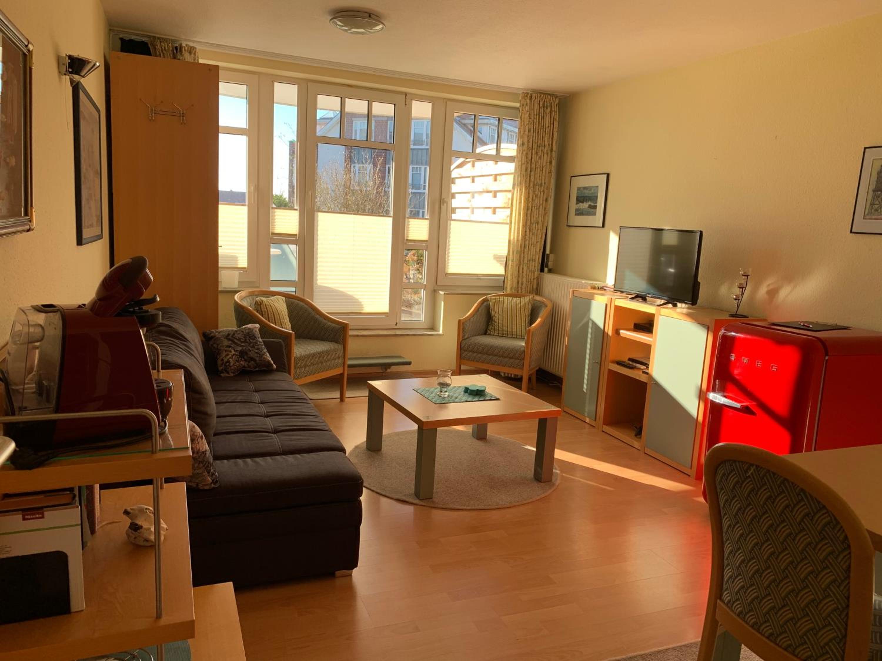 One-Bedroom Apartment photo 1