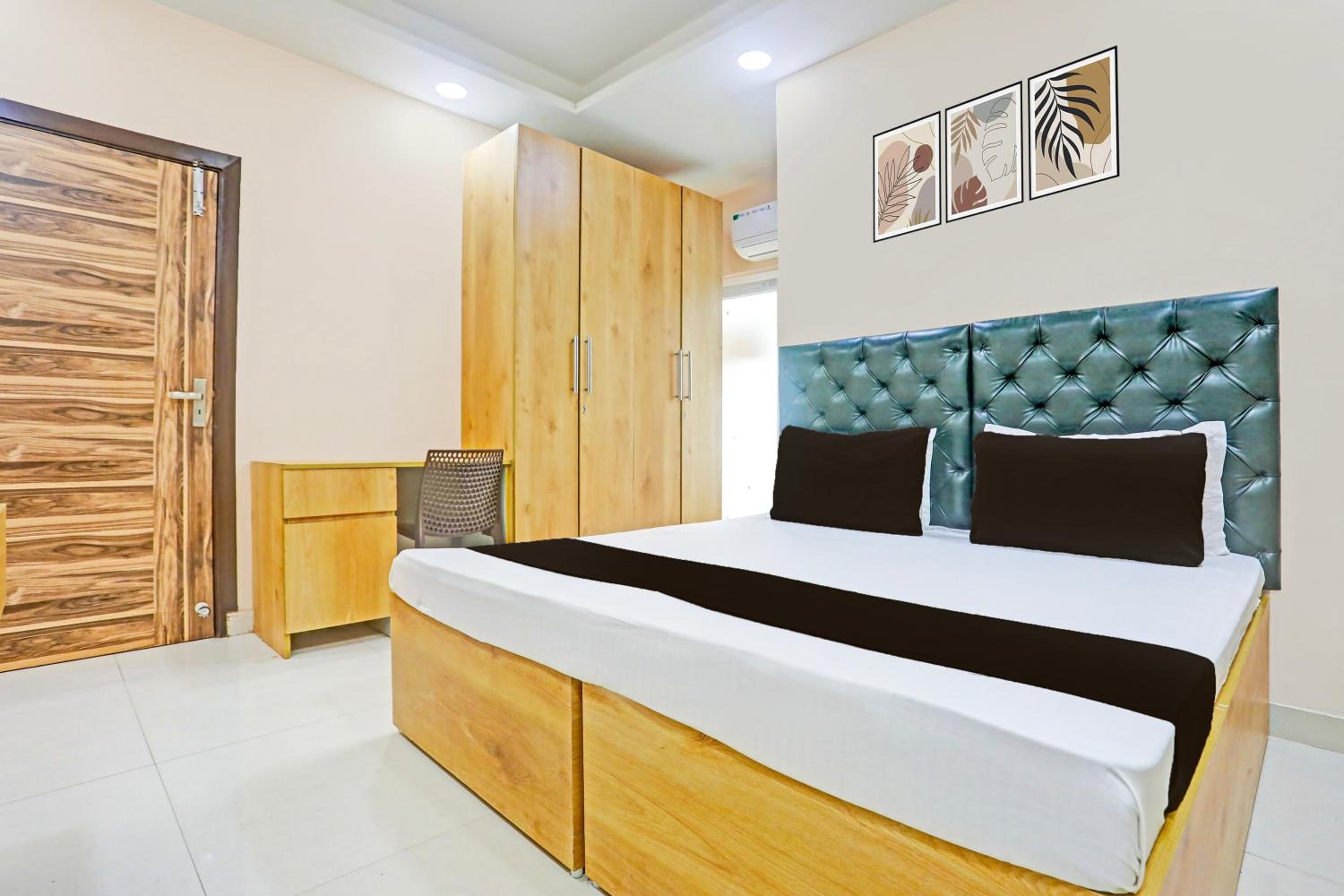 Classic Triple Room