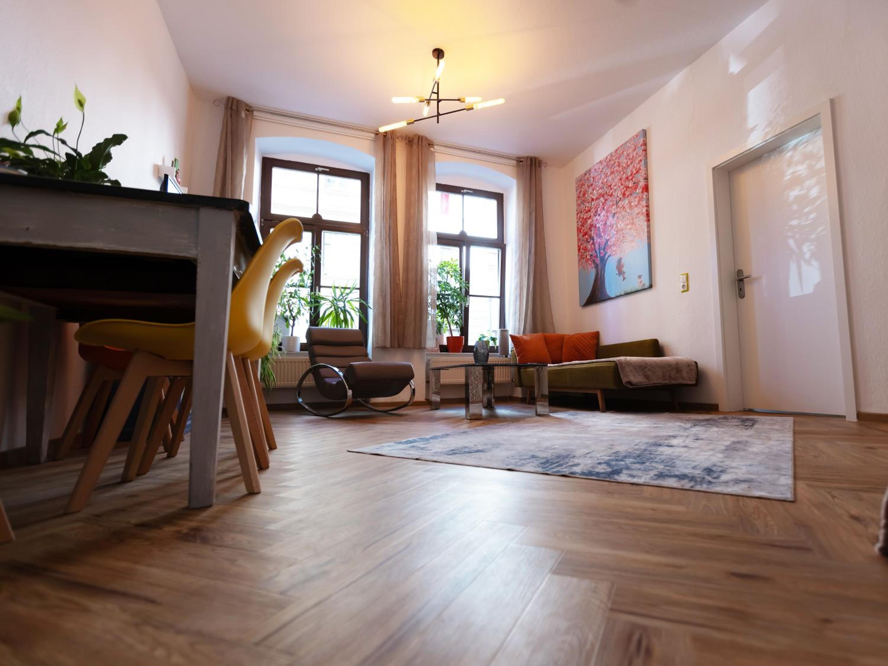 One-Bedroom Apartment - Photo 12