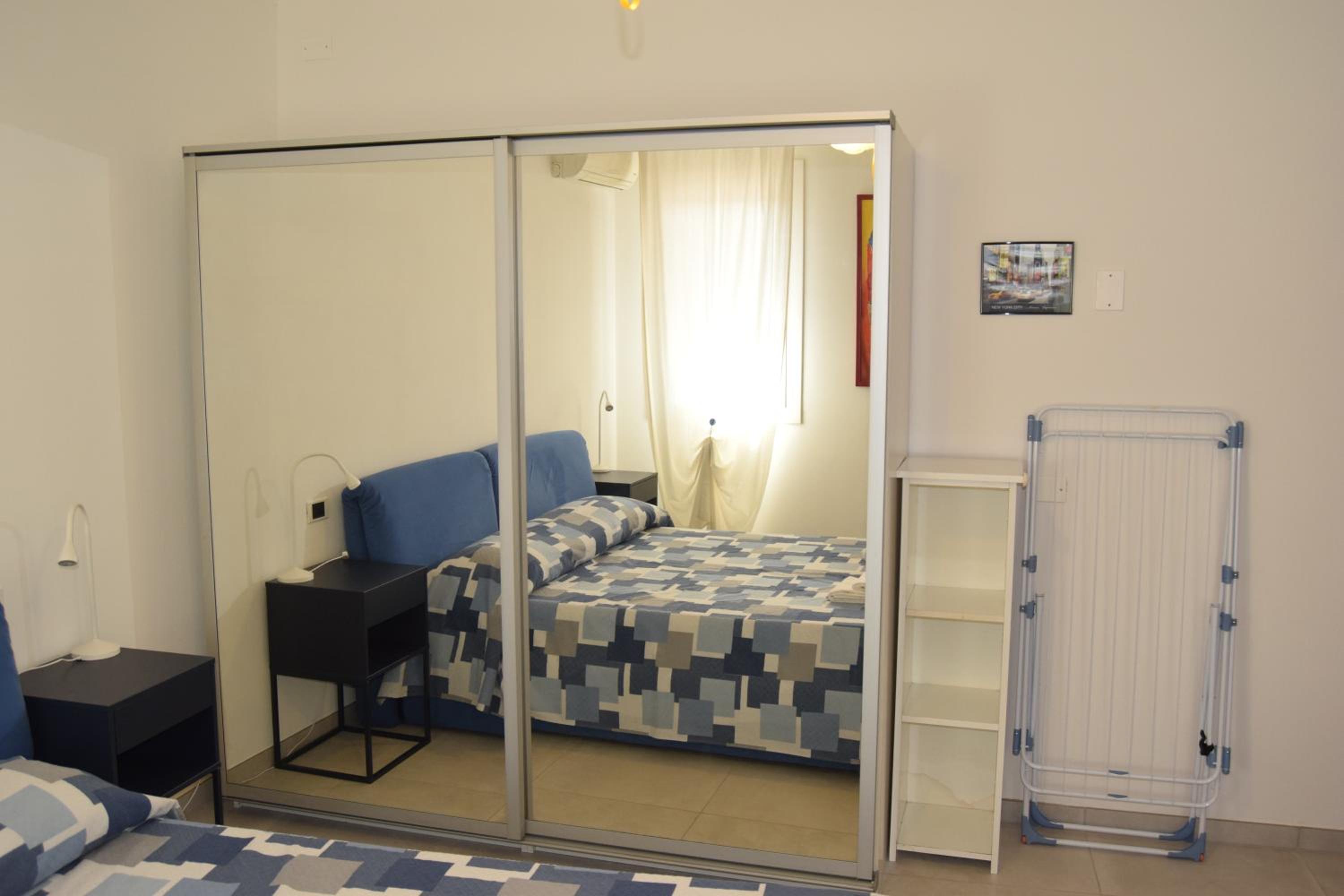 One-Bedroom Apartment photo 3
