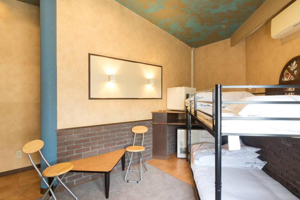 One-Bedroom House photo 1