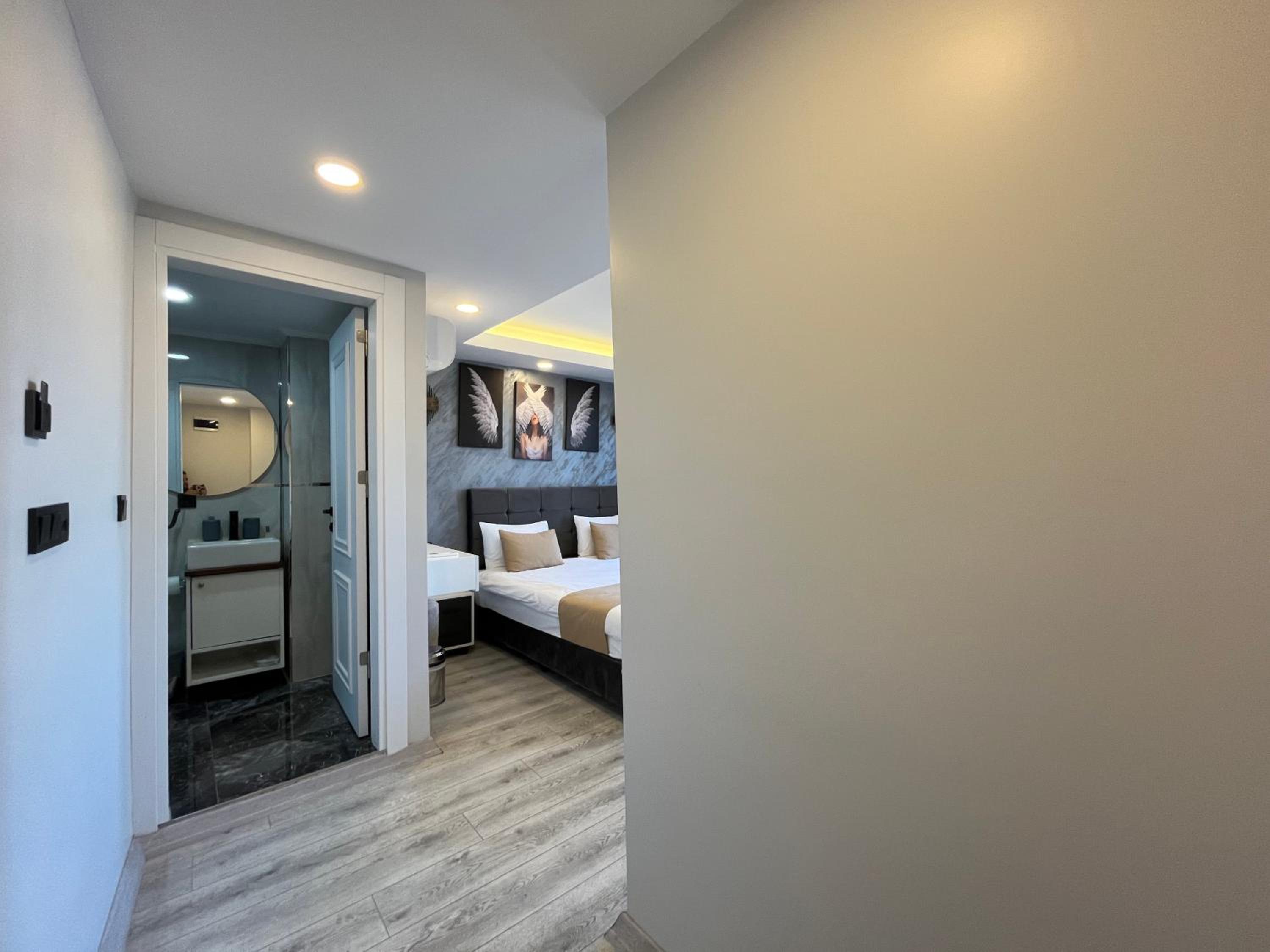 Double Room with Sea View photo 3