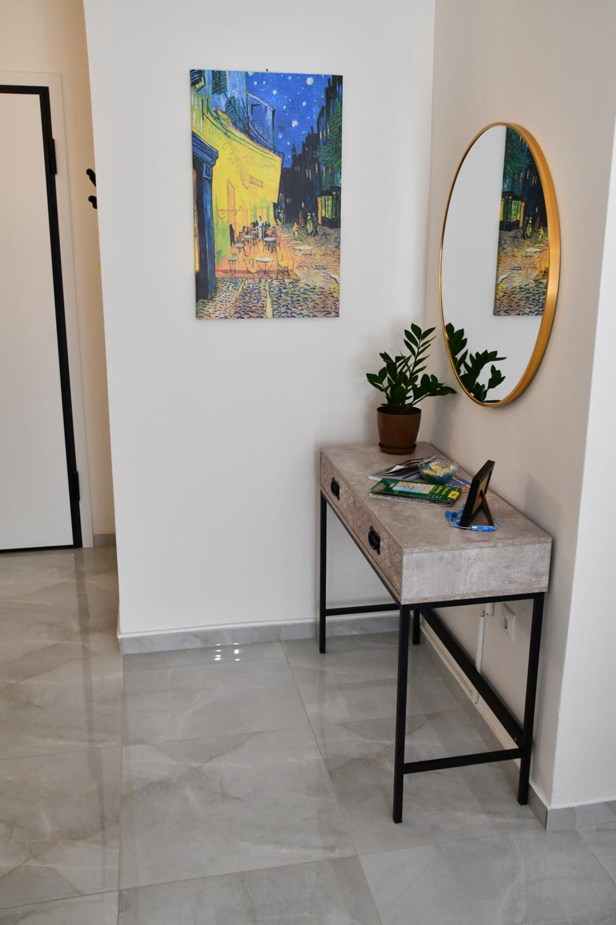 Two-Bedroom Apartment photo 2