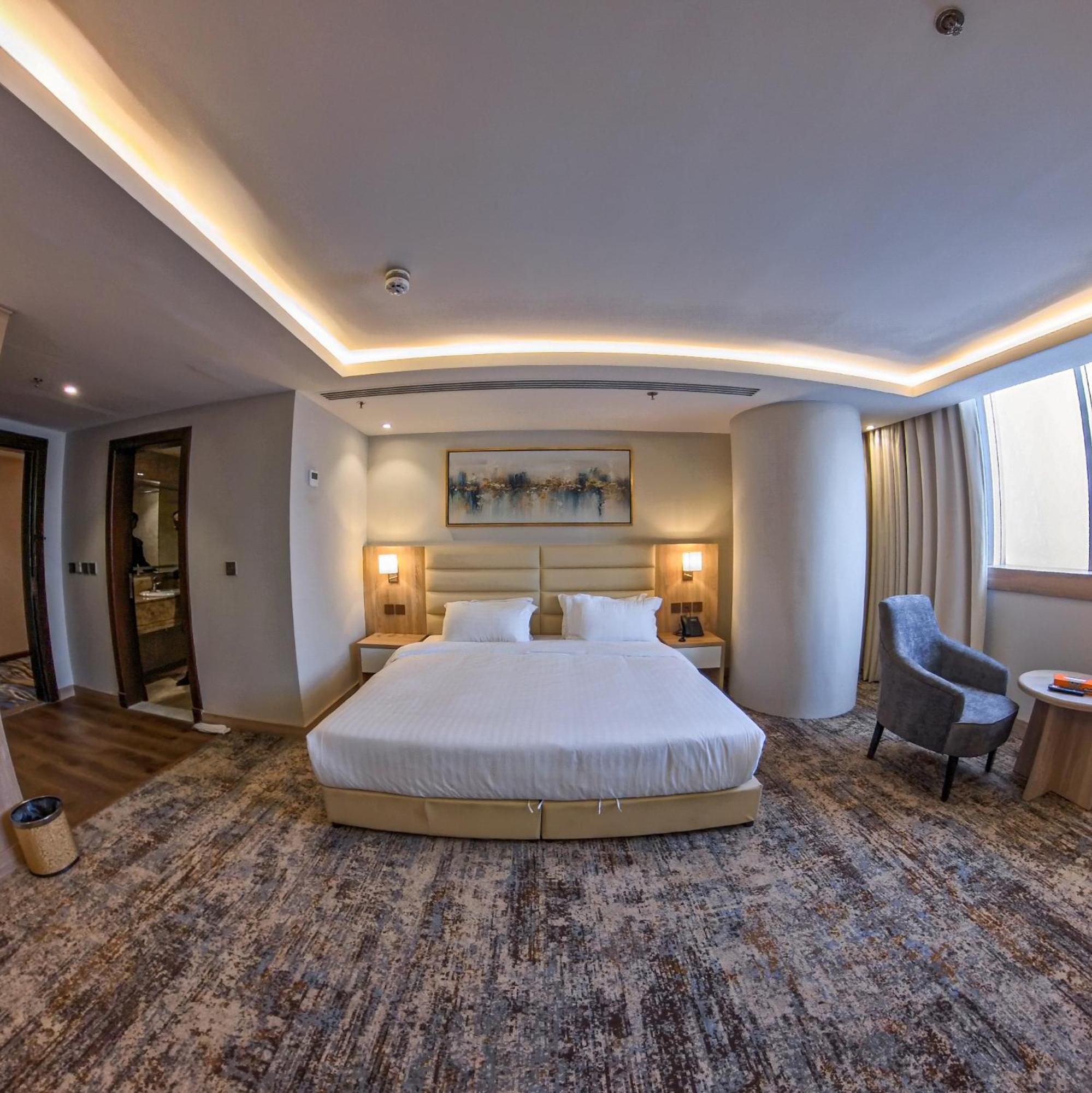 Deluxe Double Room photo 2