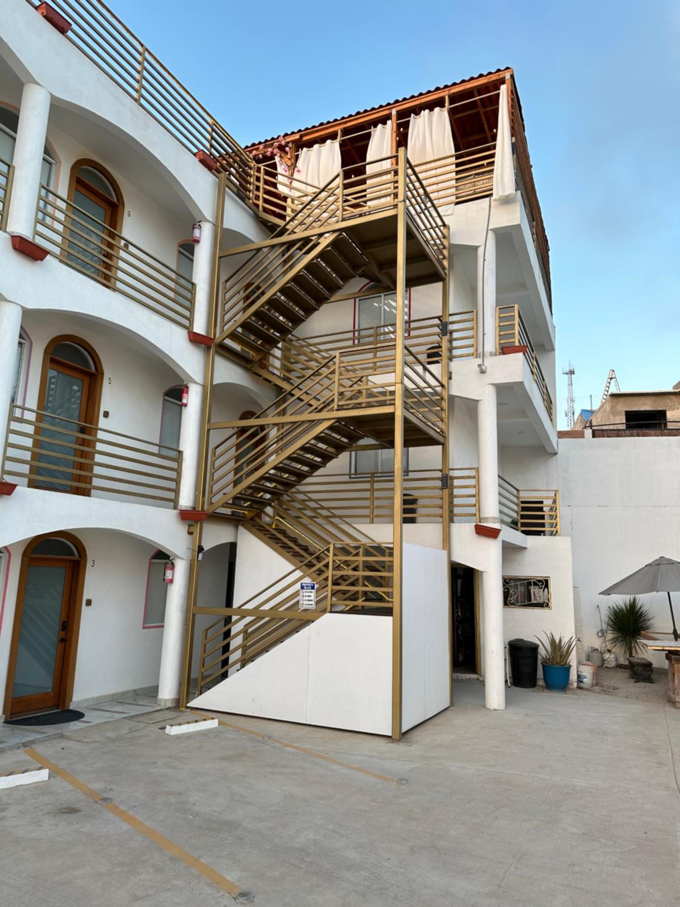 Studio With Balcony photo 3