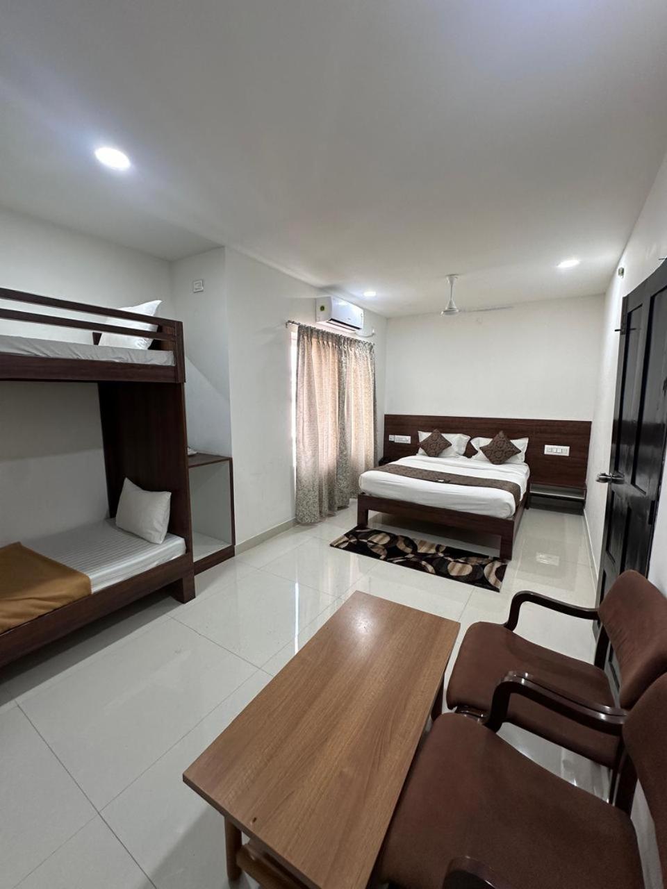 Quadruple Room photo 2