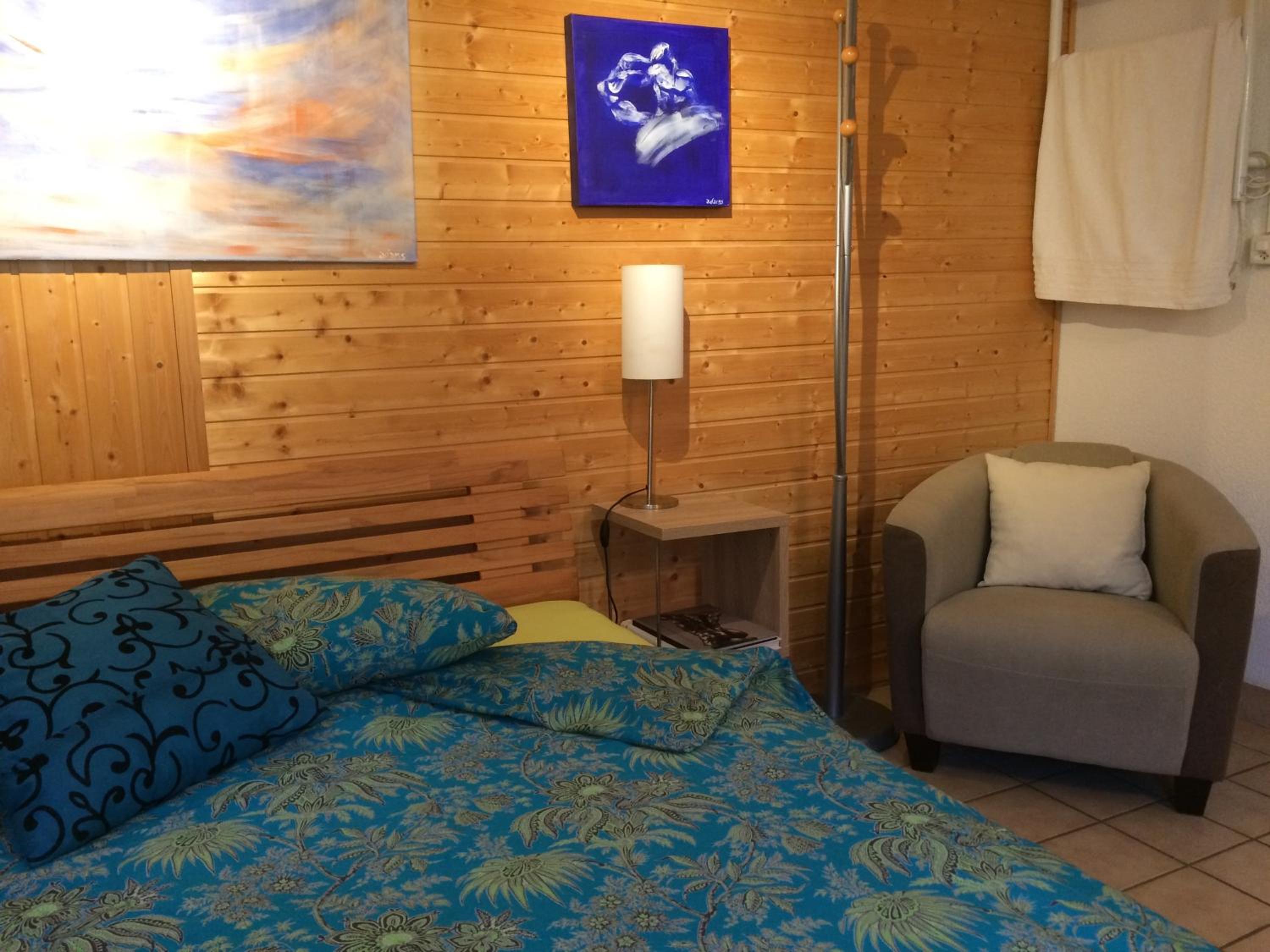 Three-Bedroom Apartment with Mountain View photo 2