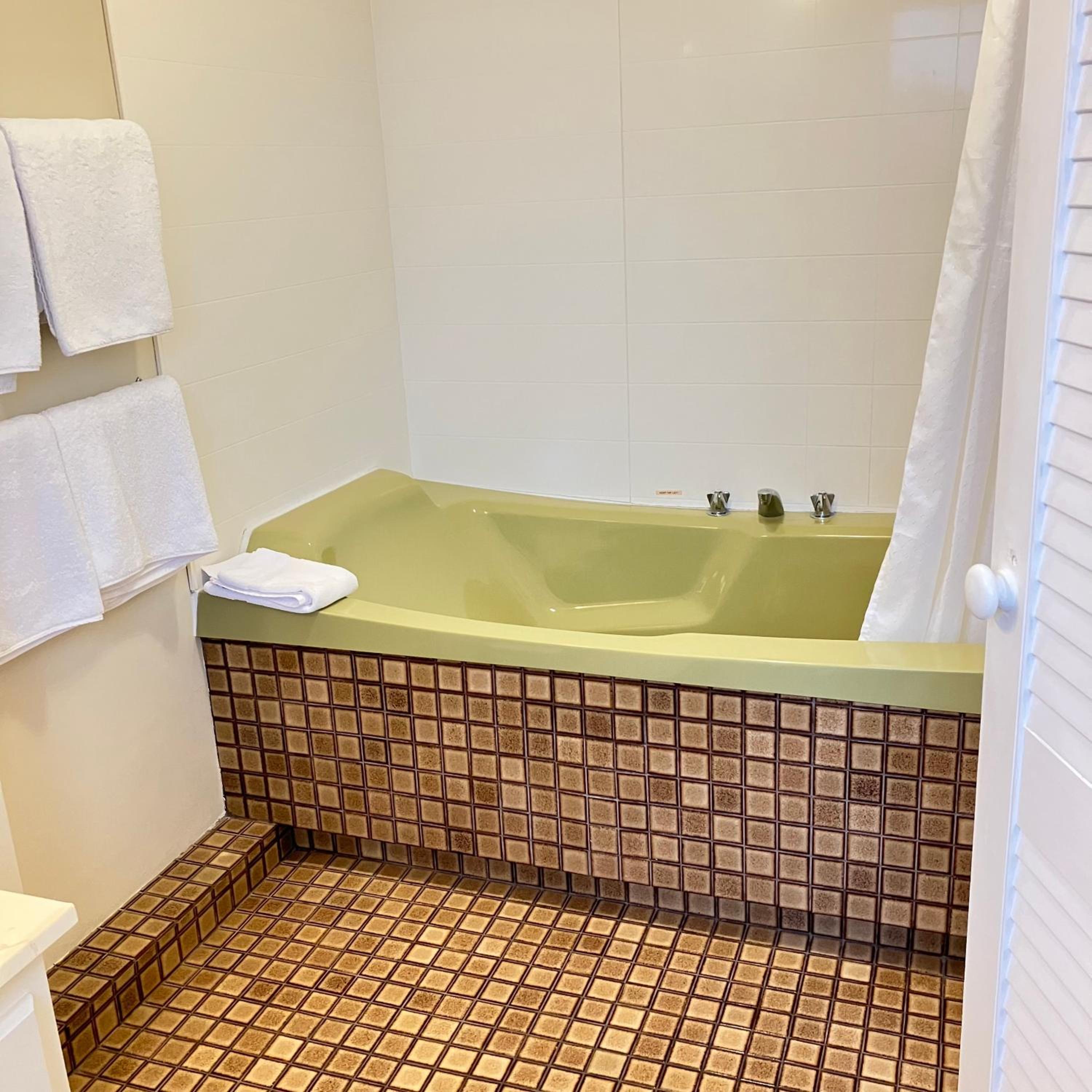 Executive Apartment - Photo 8