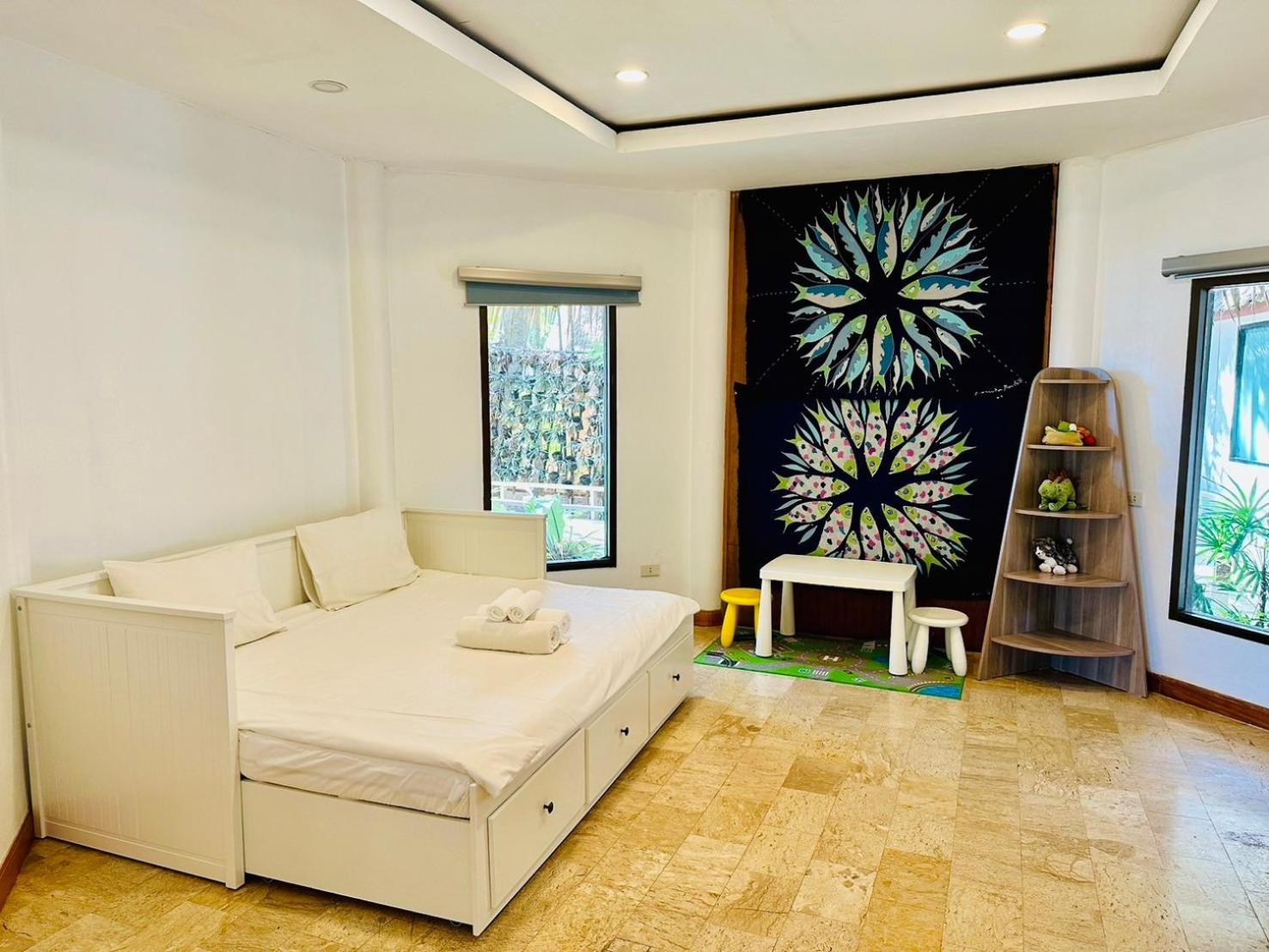 Family Room with Sea View photo 3
