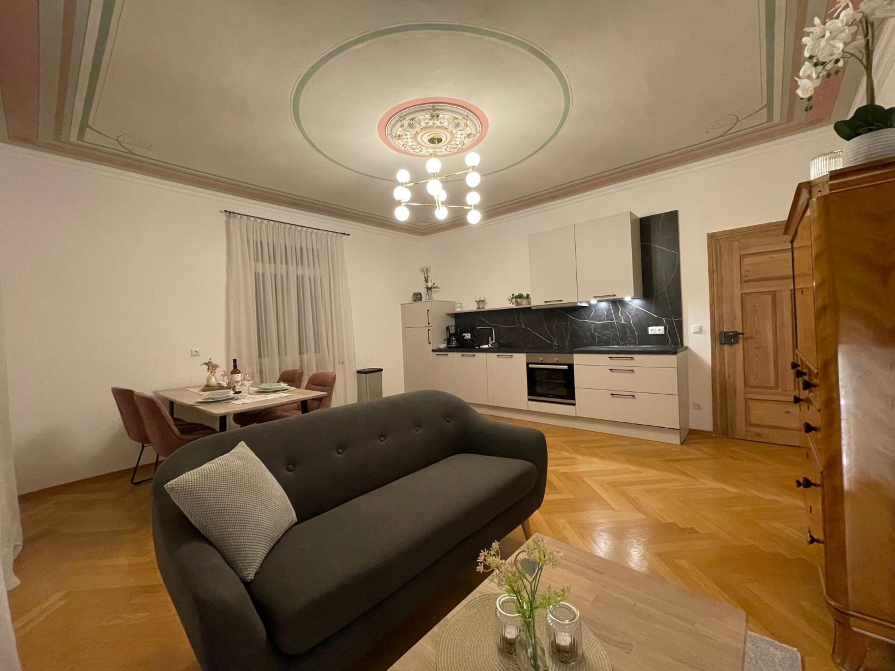Apartment photo 1