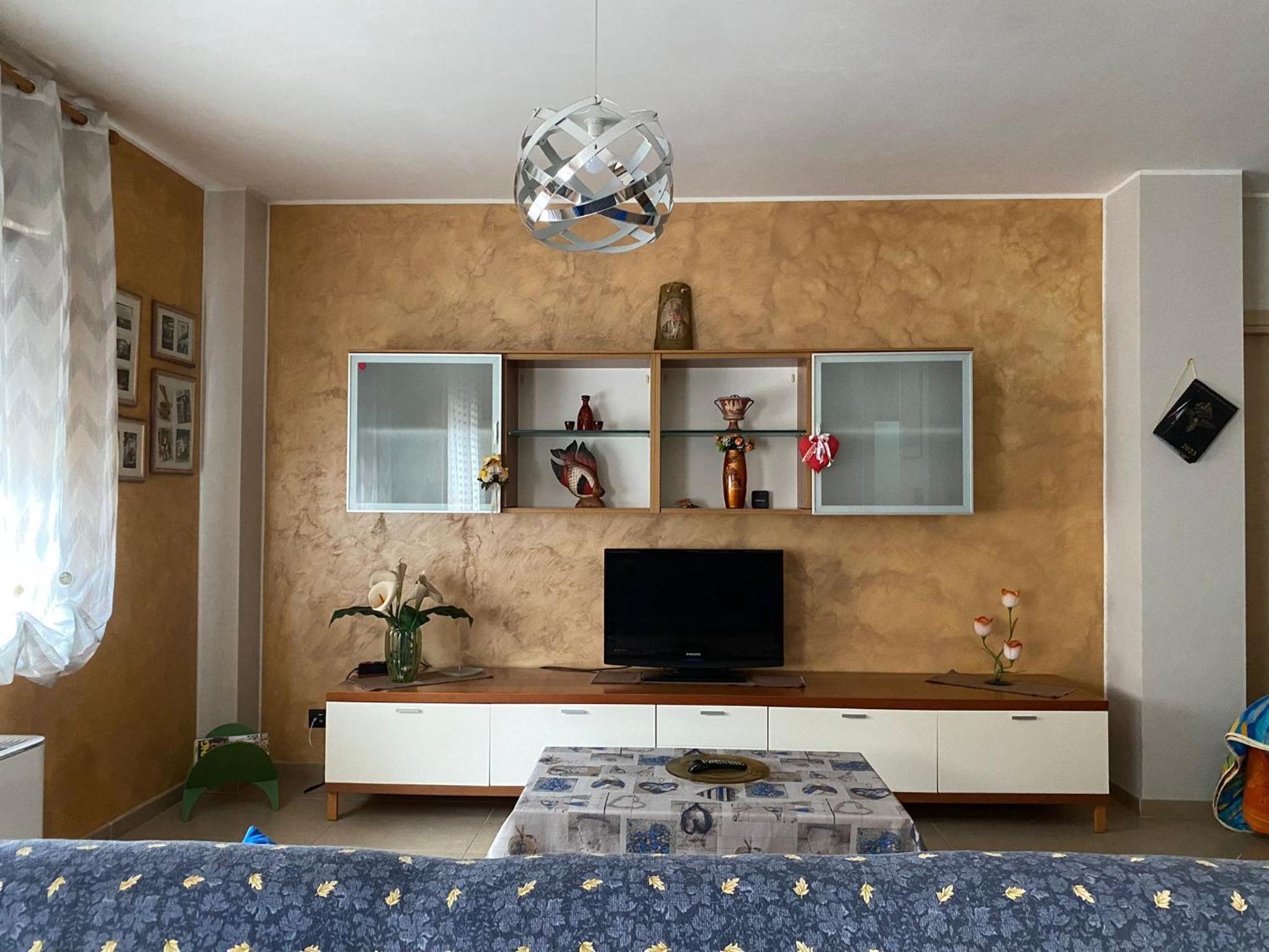 Apartment - Photo 2