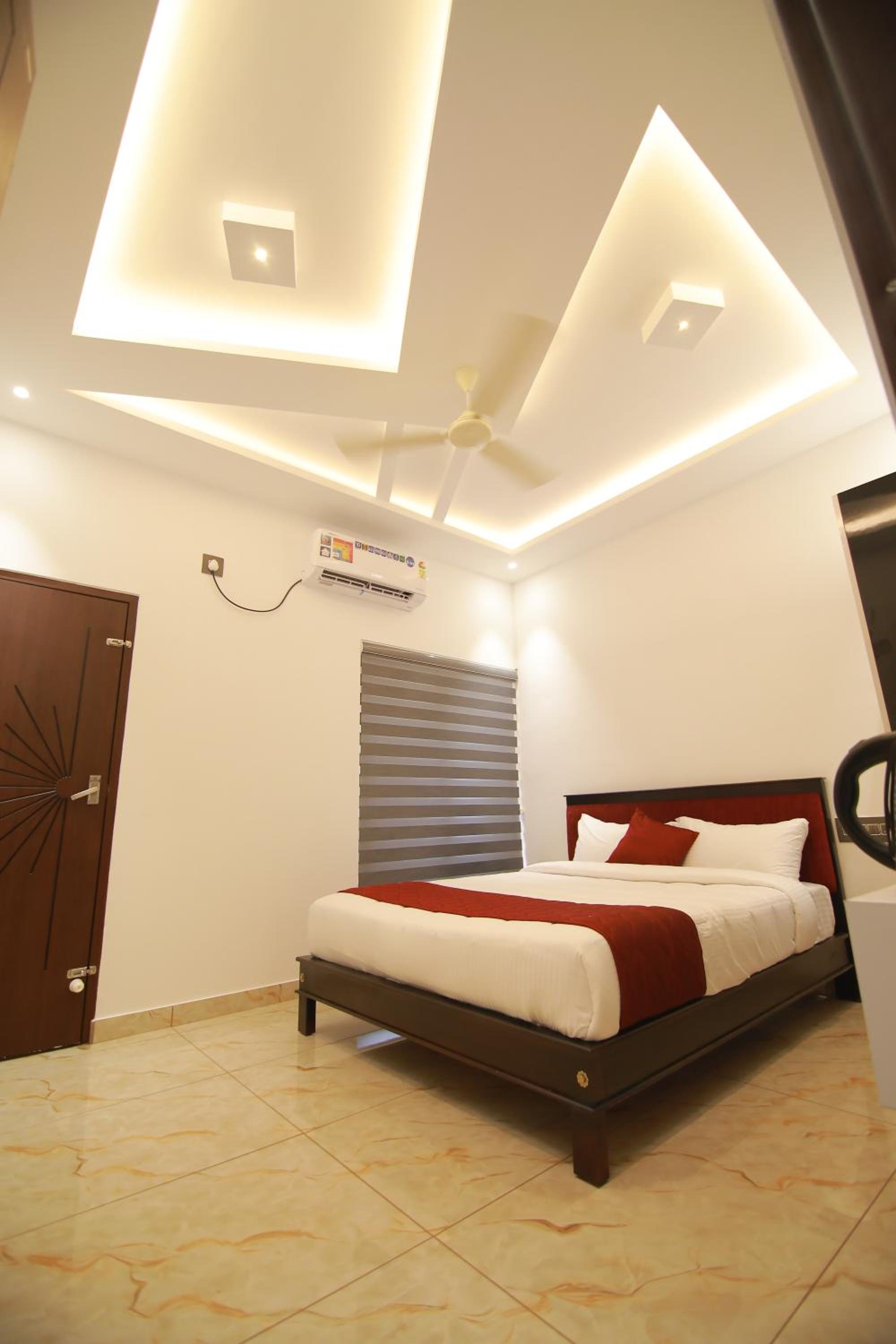 Deluxe Double or Twin Room with Balcony