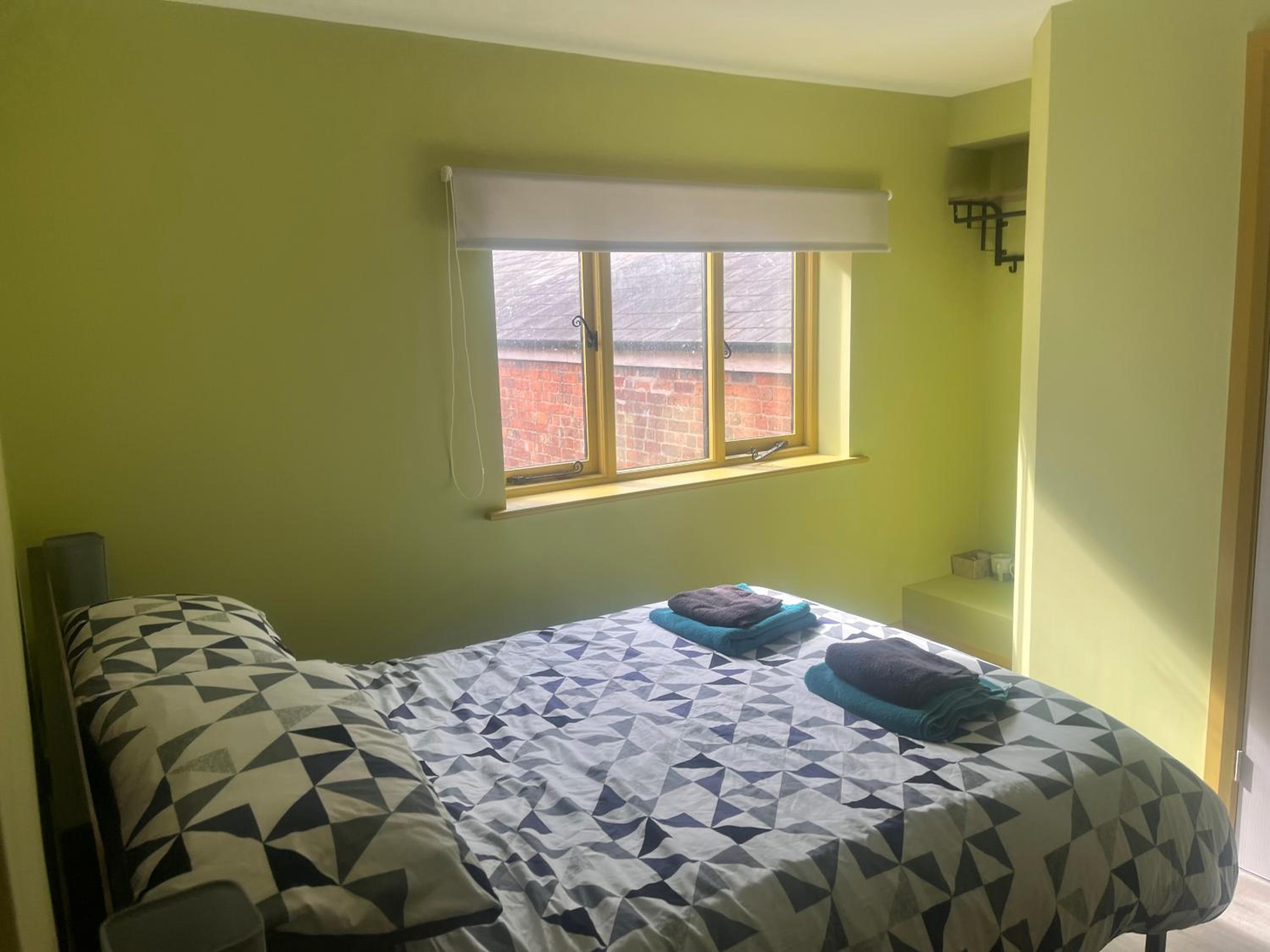 Deluxe Double Room (1 adult + 1 child)