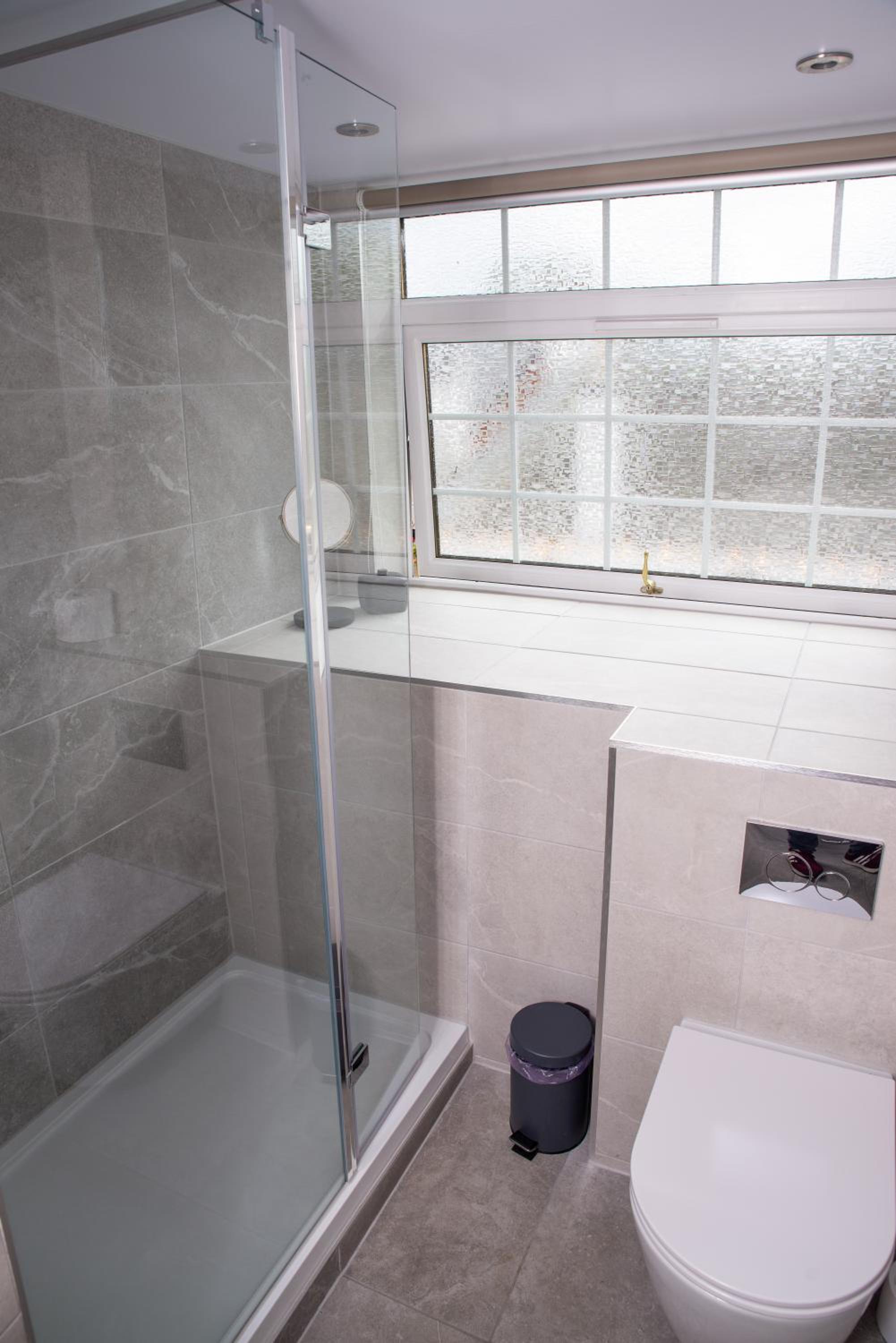 Deluxe King Room - Photo 6