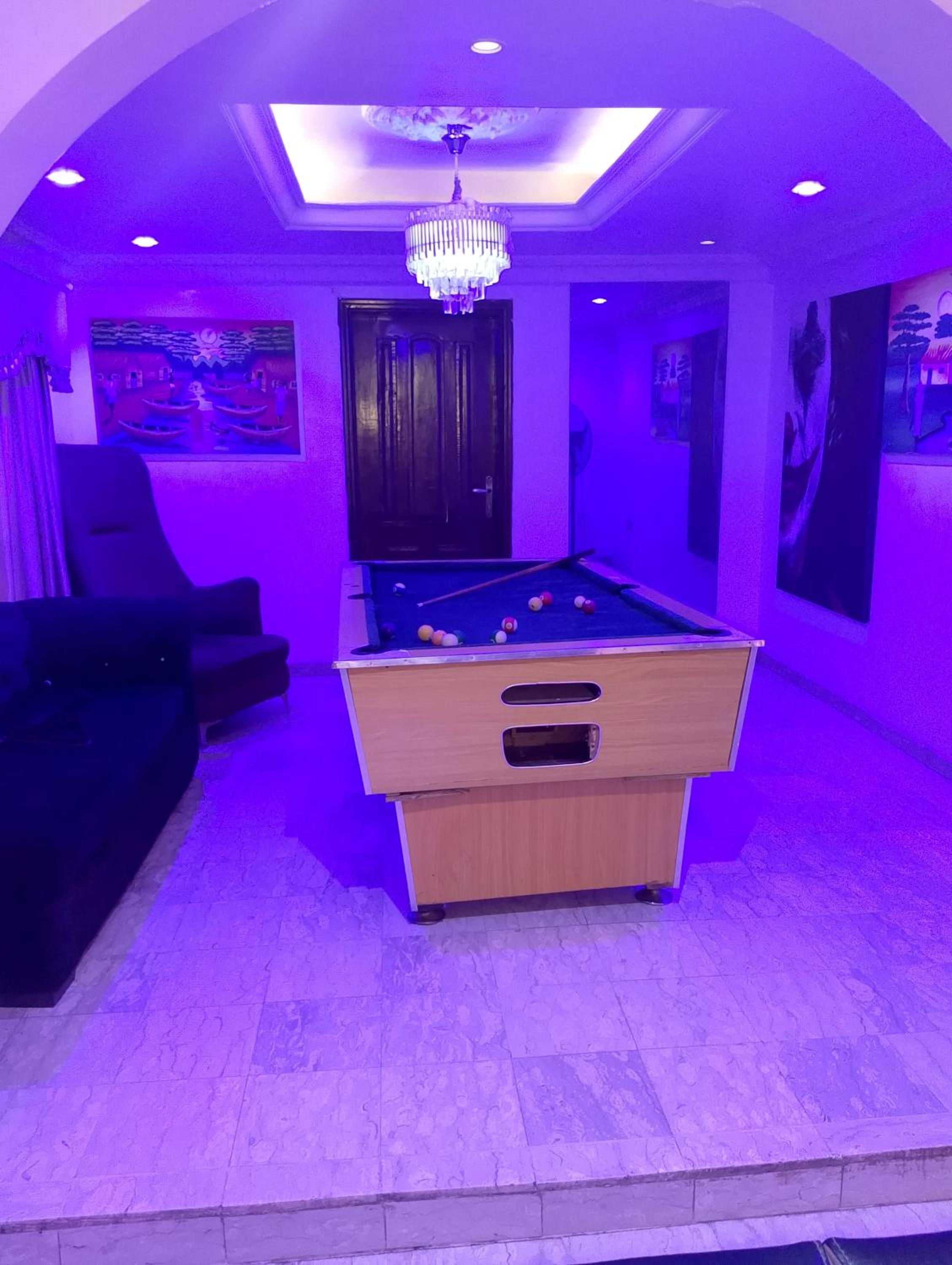 Apartment photo 2