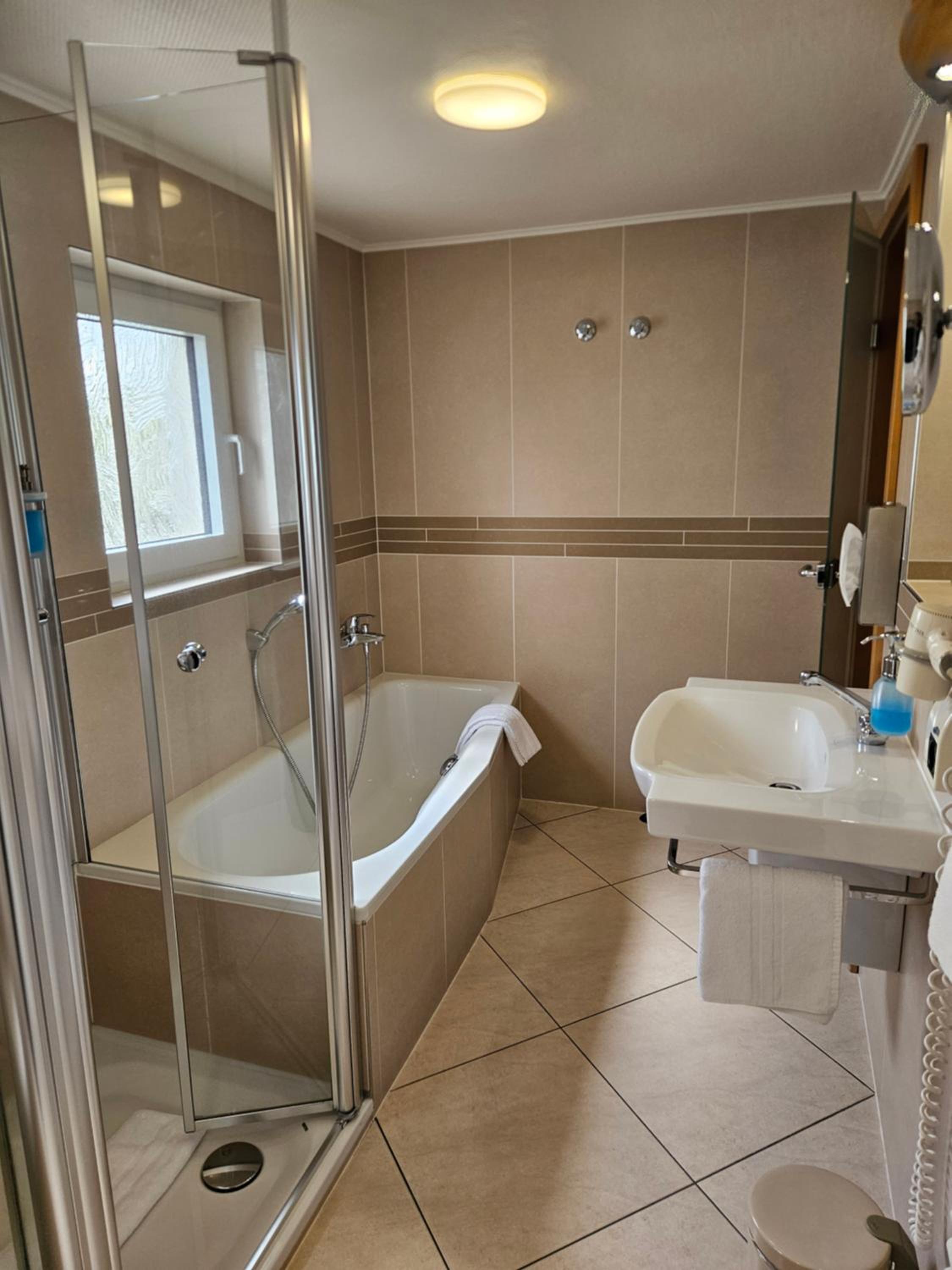 Double Room - Photo 4