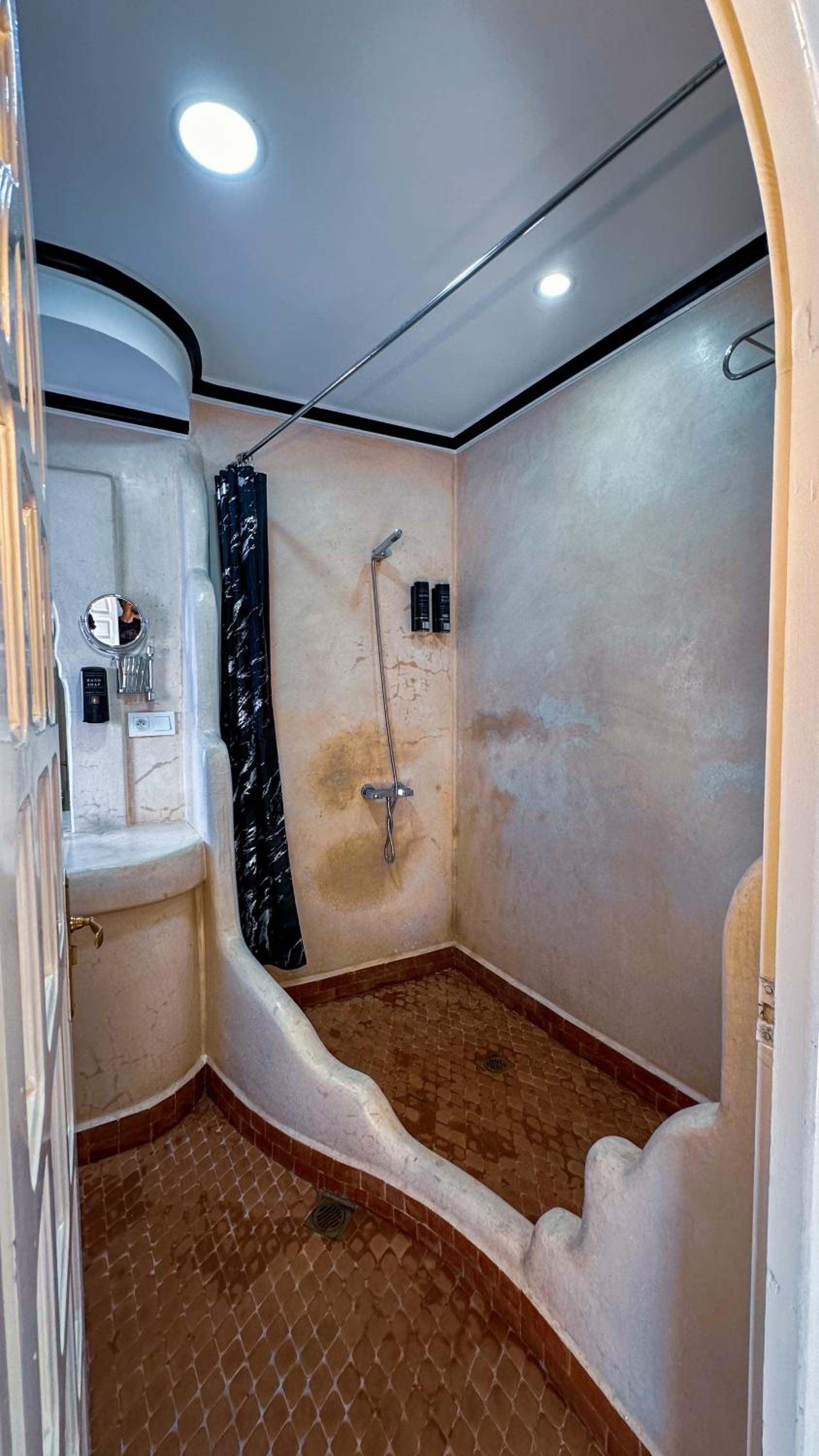Double Room with Private Bathroom photo 2