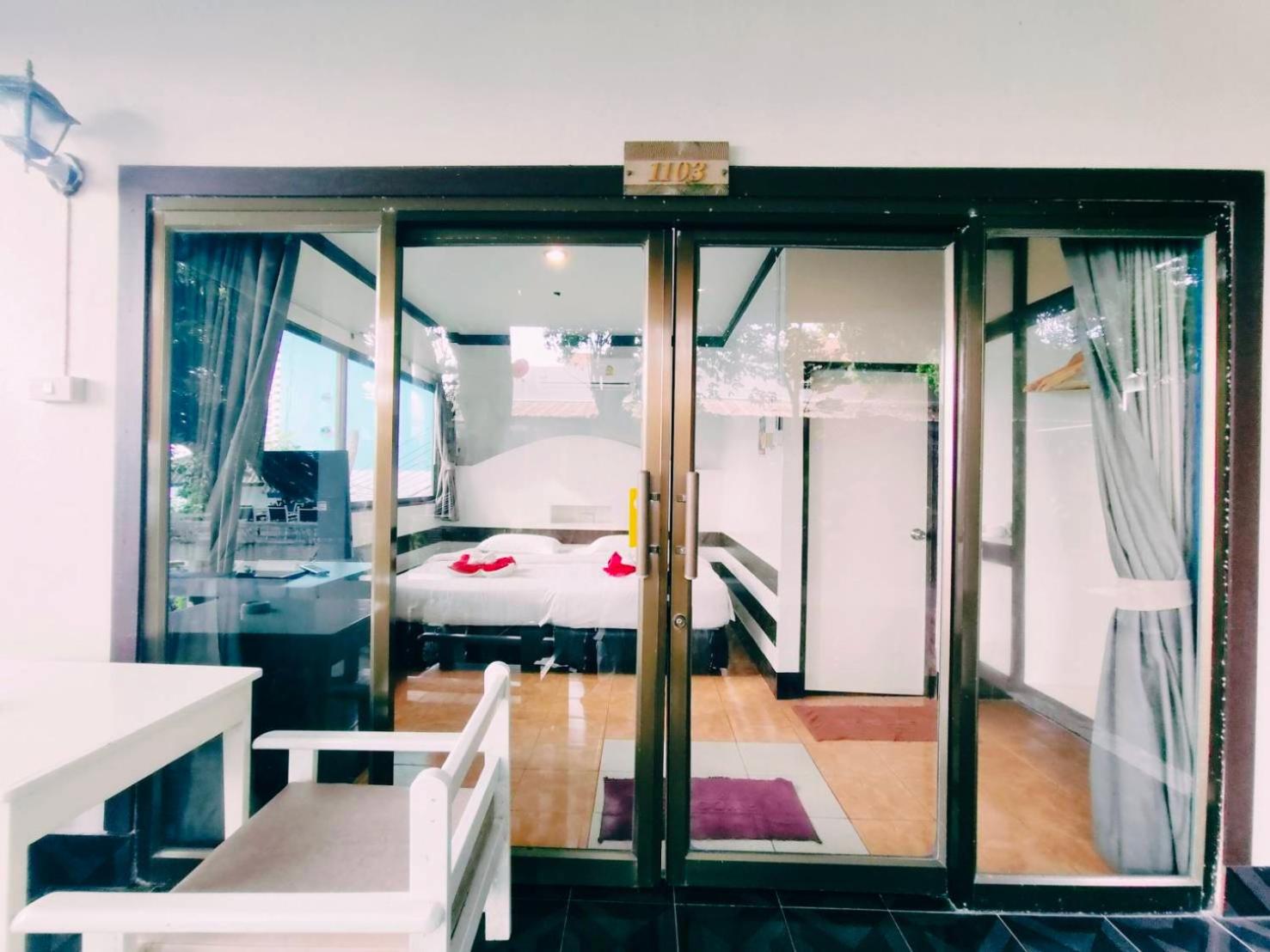 Double or Twin Room with Garden View photo 2