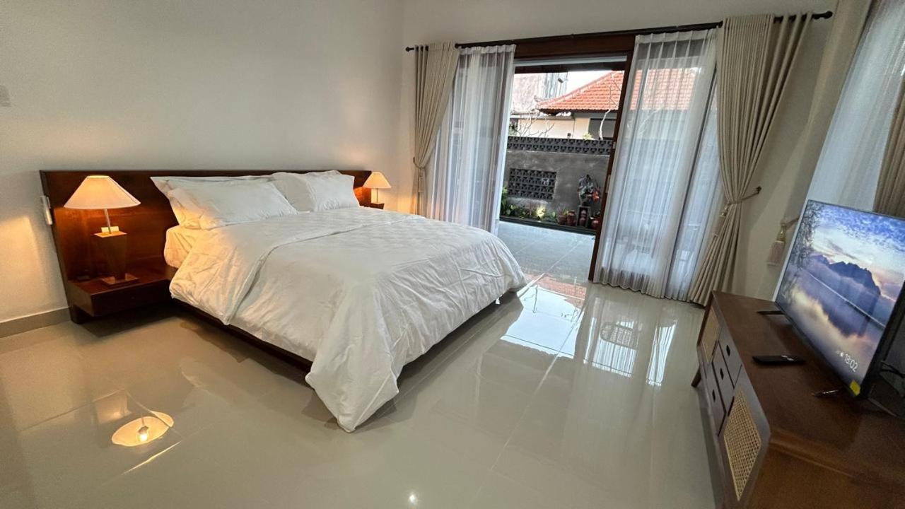 King Room with Pool View