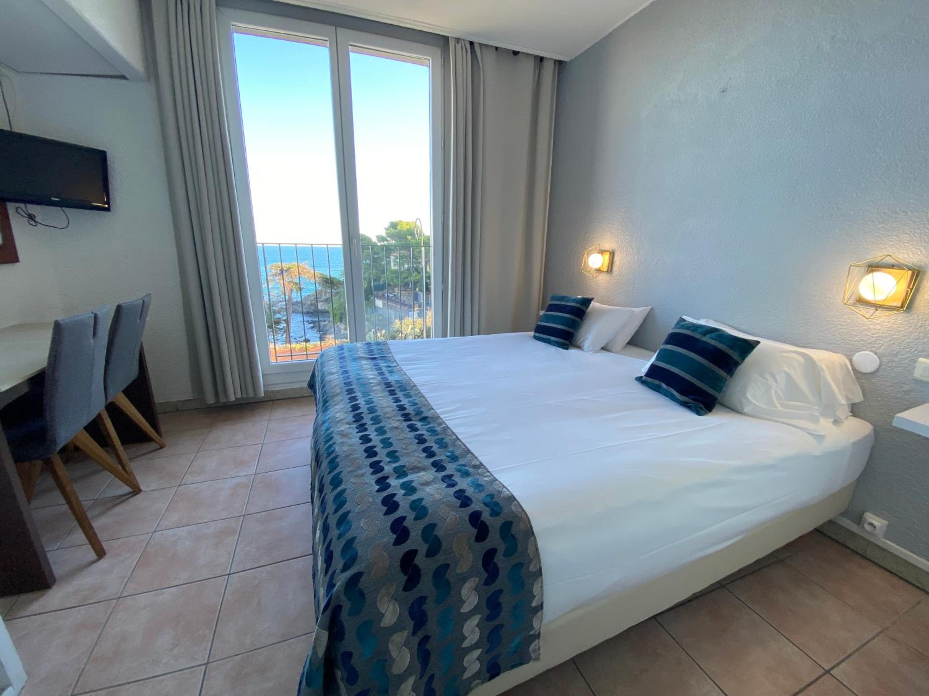 Standard Double Room - Photo 5
