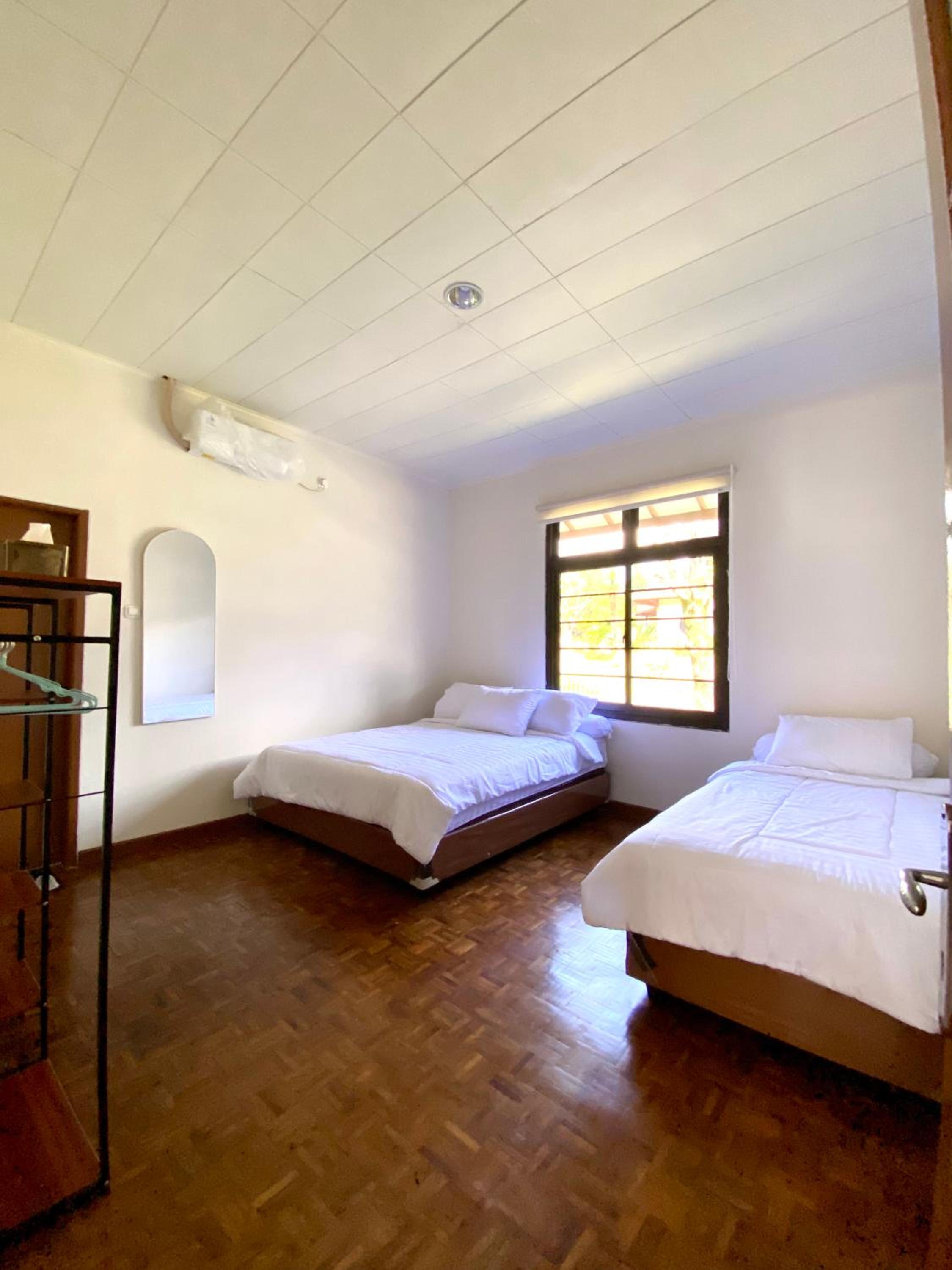 Villa with Private Pool photo 3