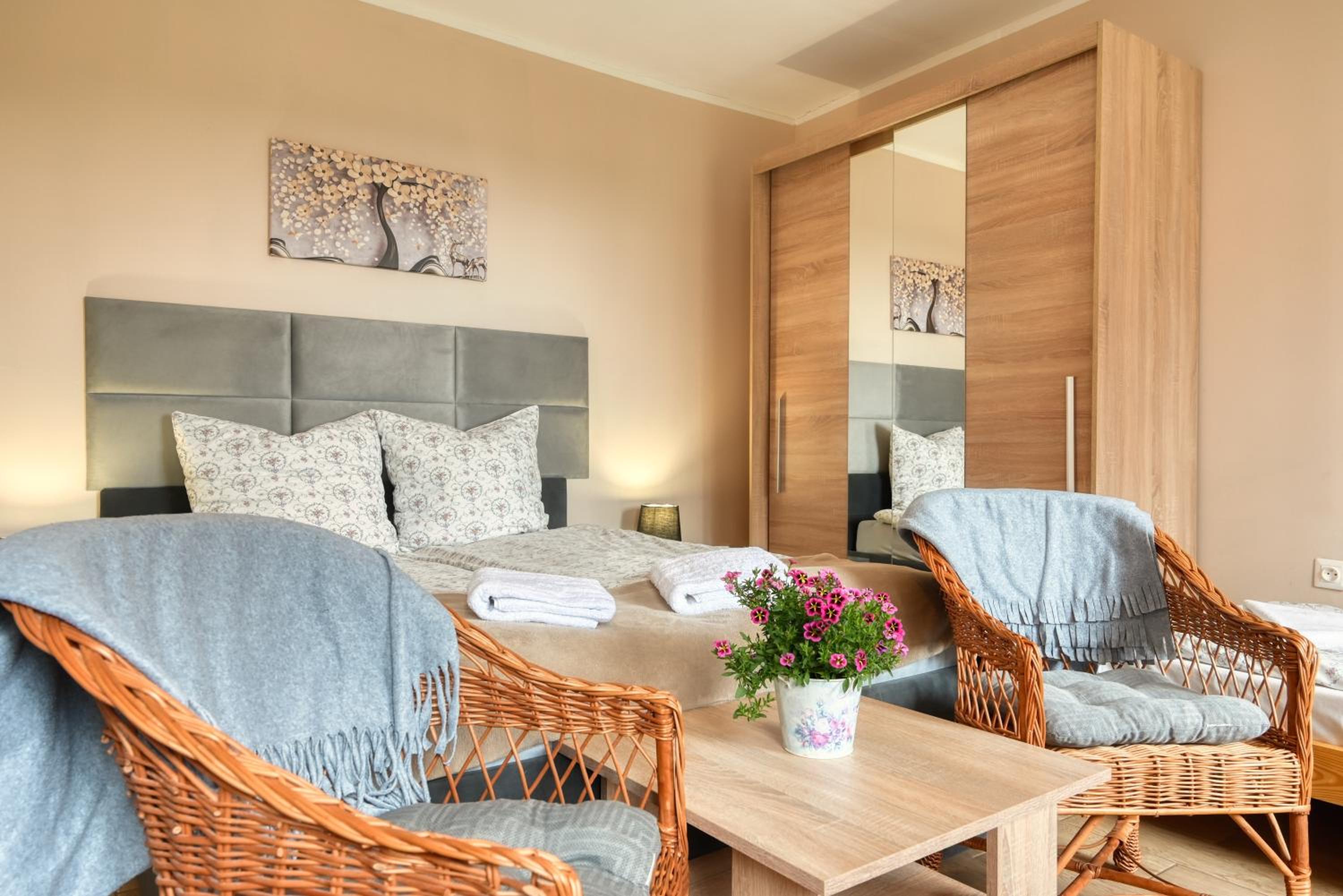 Classic Quadruple Room - Photo 1