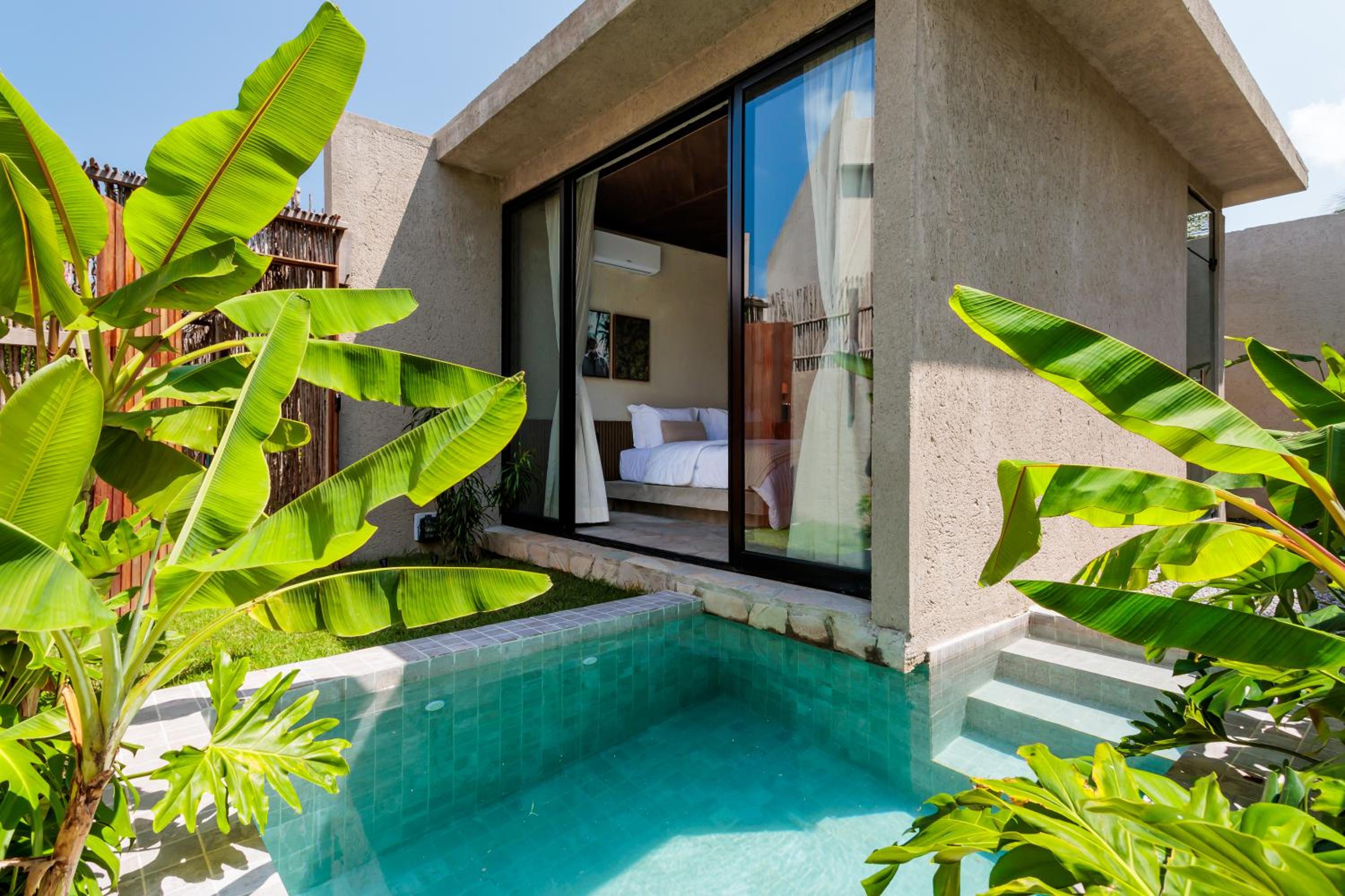 Deluxe Bungalow photo 1