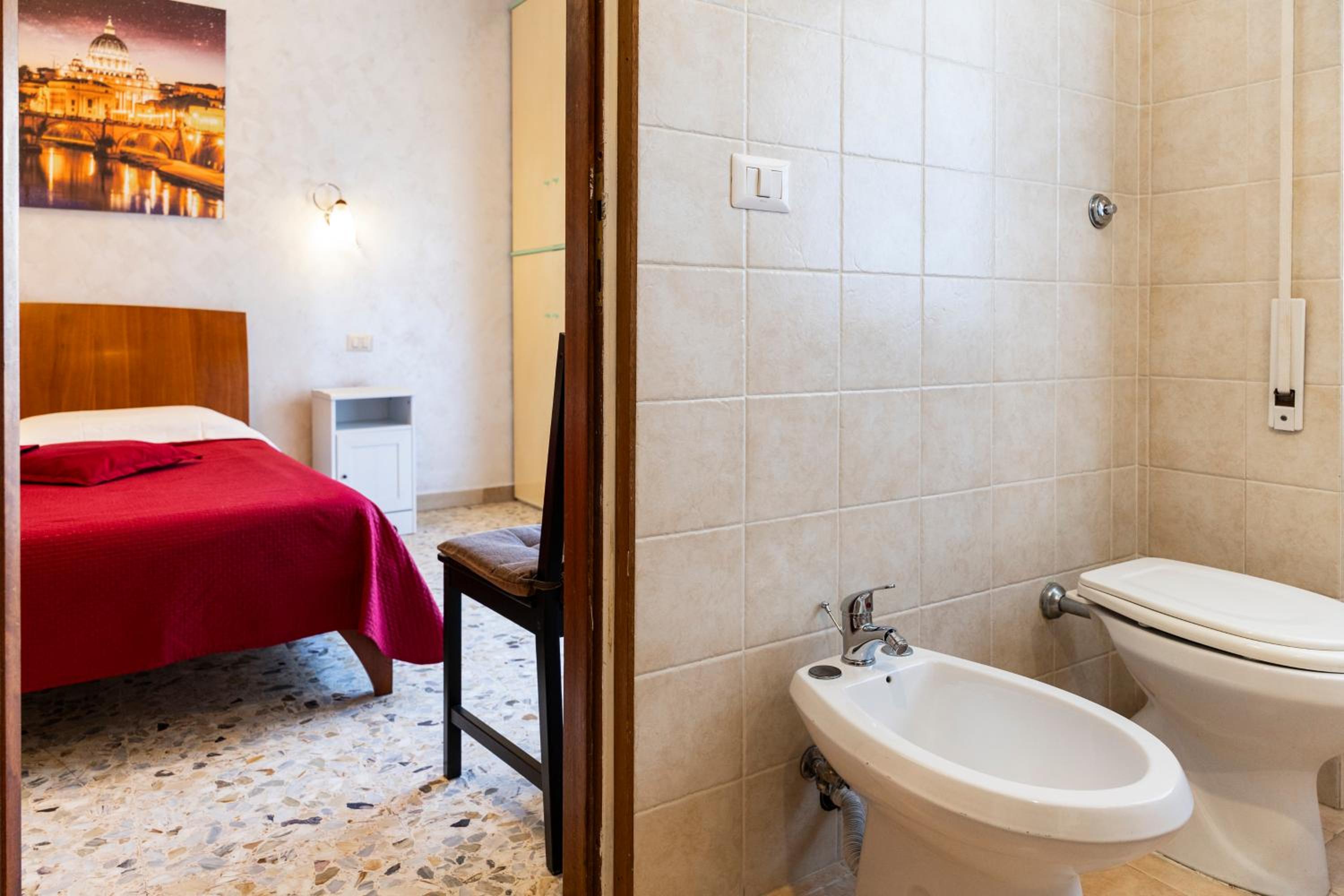 Double or Twin Room photo 2
