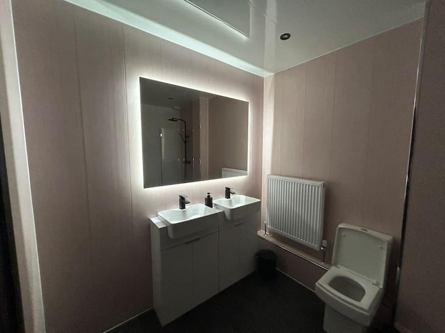 One-Bedroom House photo 2