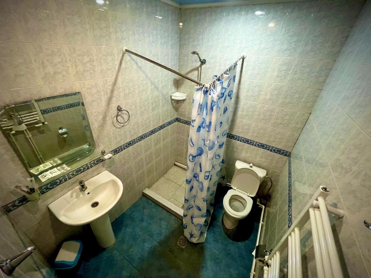 Budget Twin Room photo 2