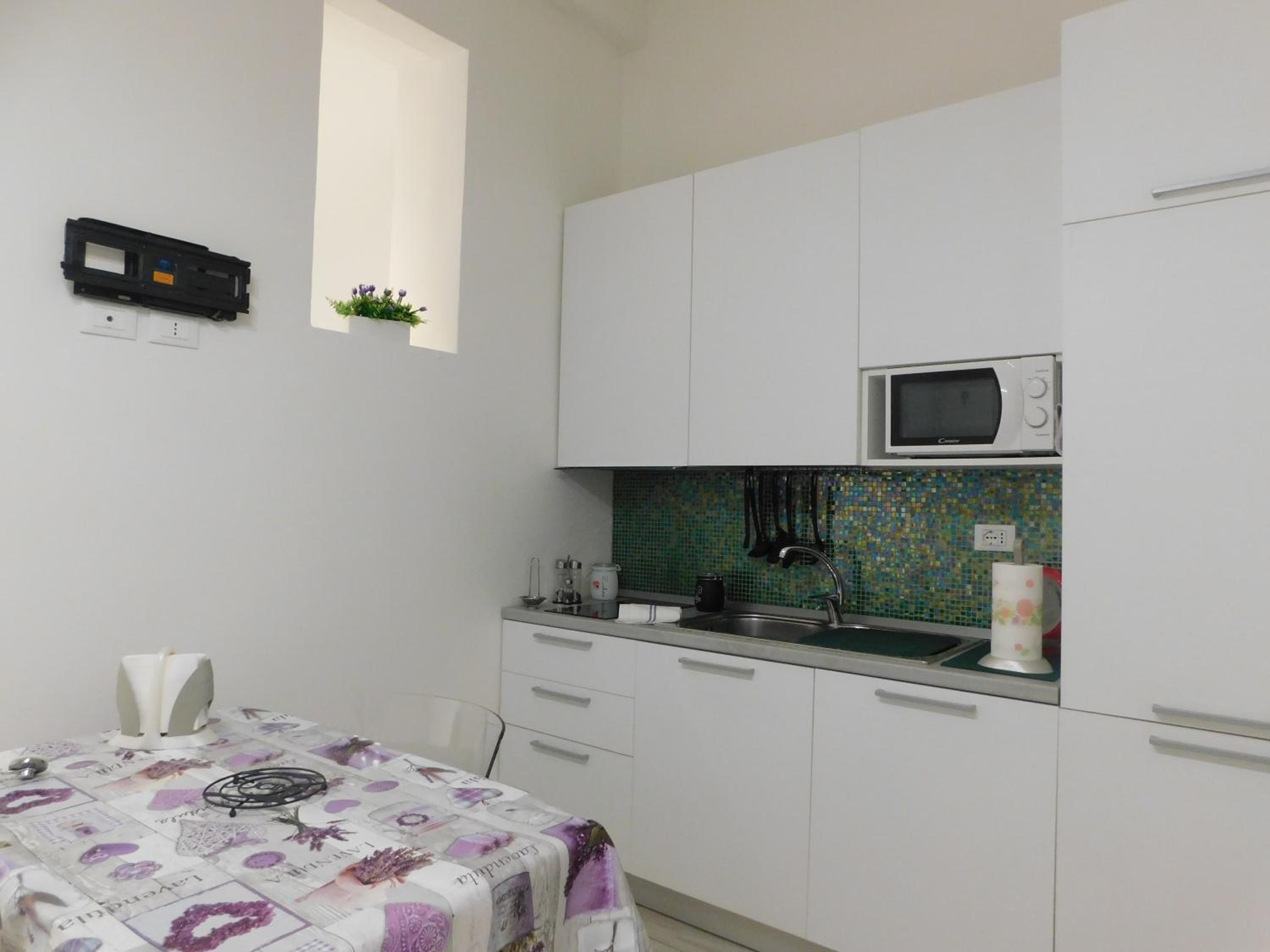 One-Bedroom Apartment photo 3