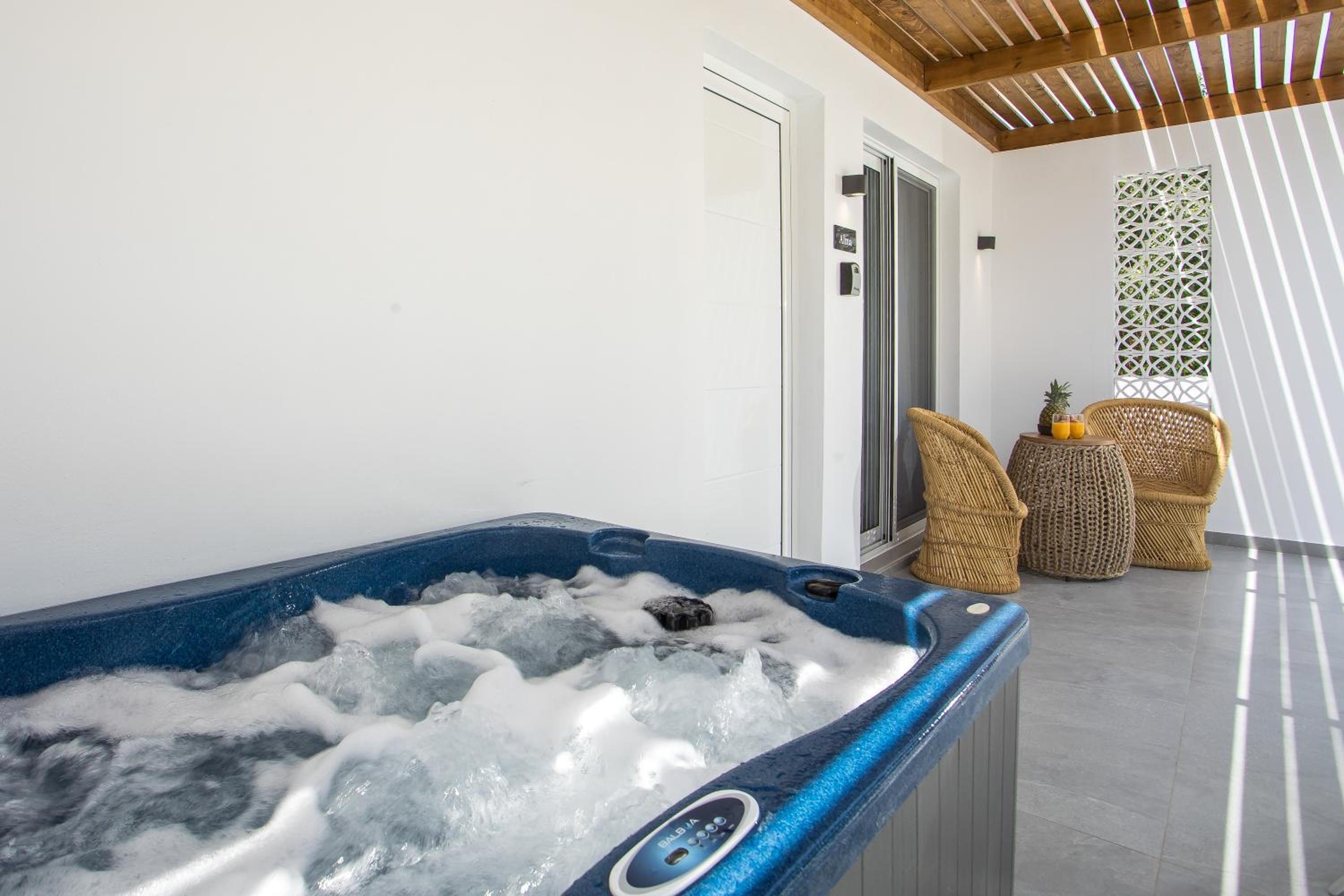 Suite with Private Pool photo 2