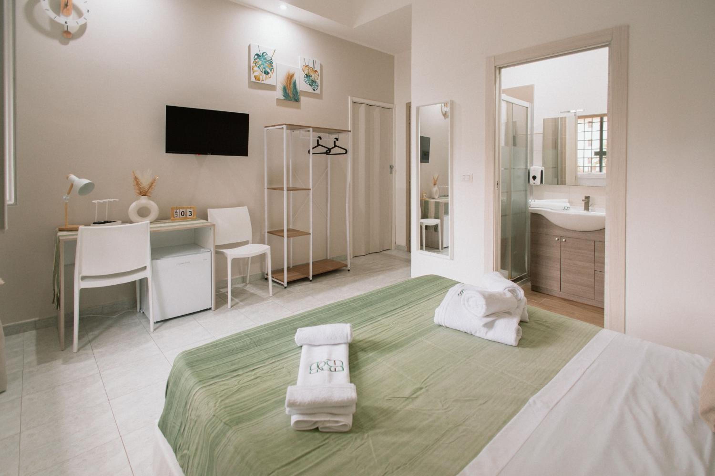 Double Room with Private Bathroom
