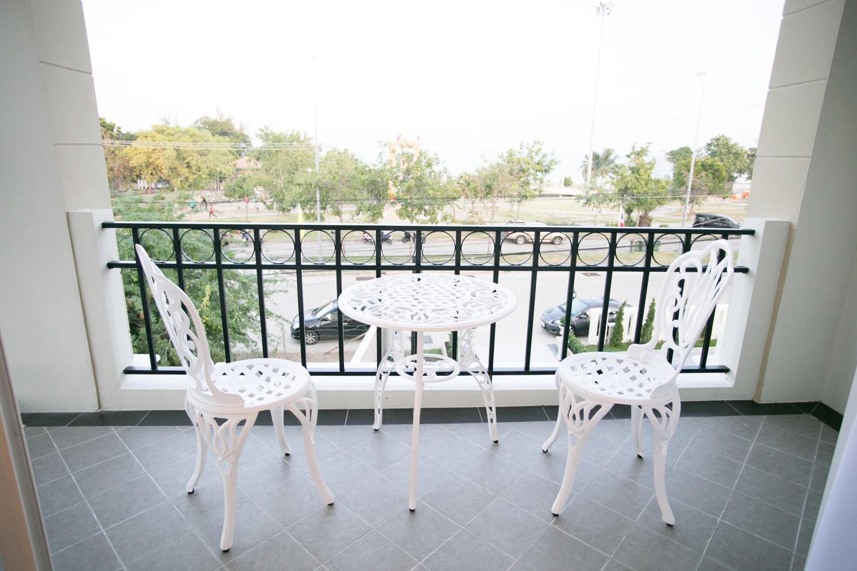 Deluxe Double Room with Balcony and Sea View photo 3