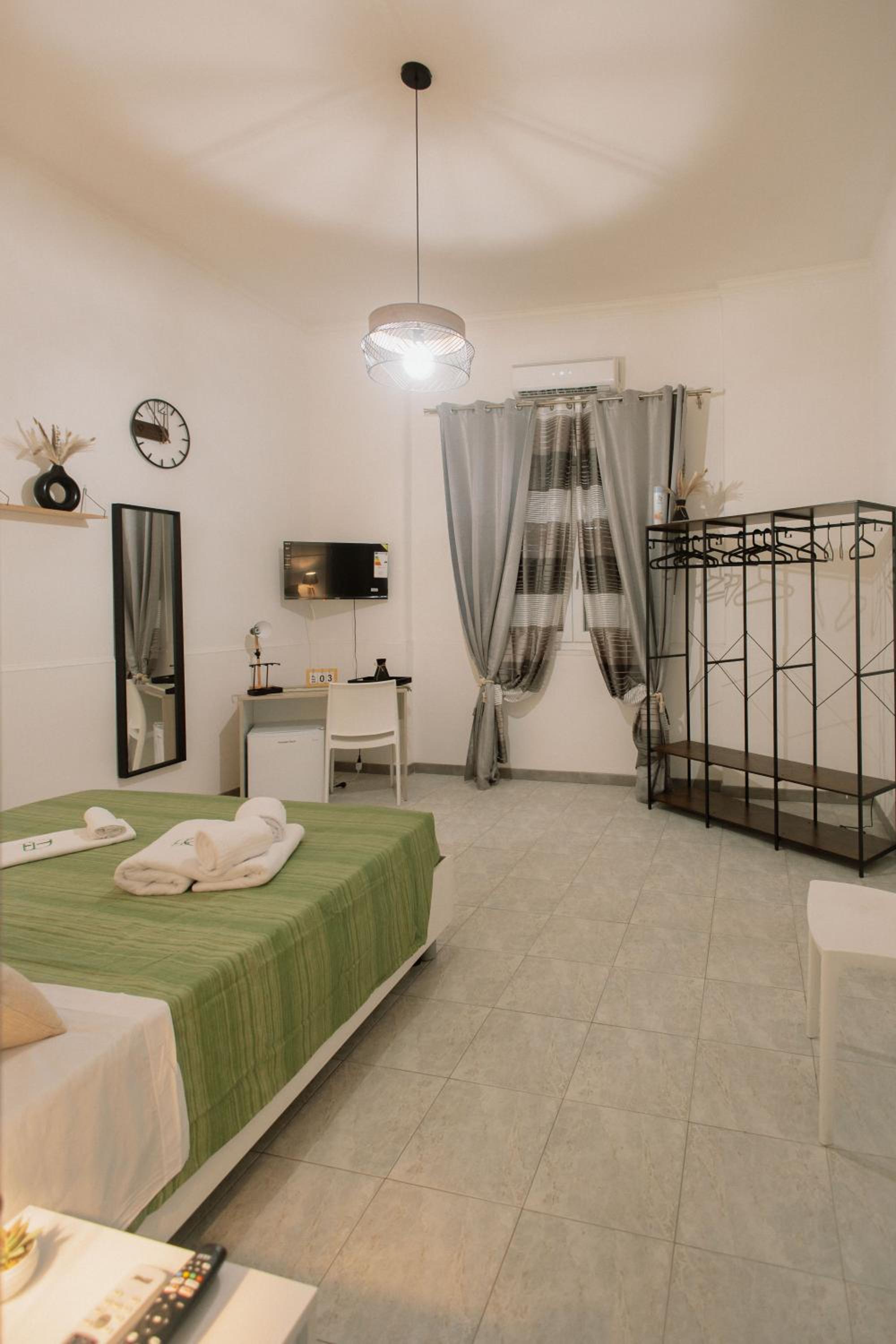 Double Room with Private External Bathroom