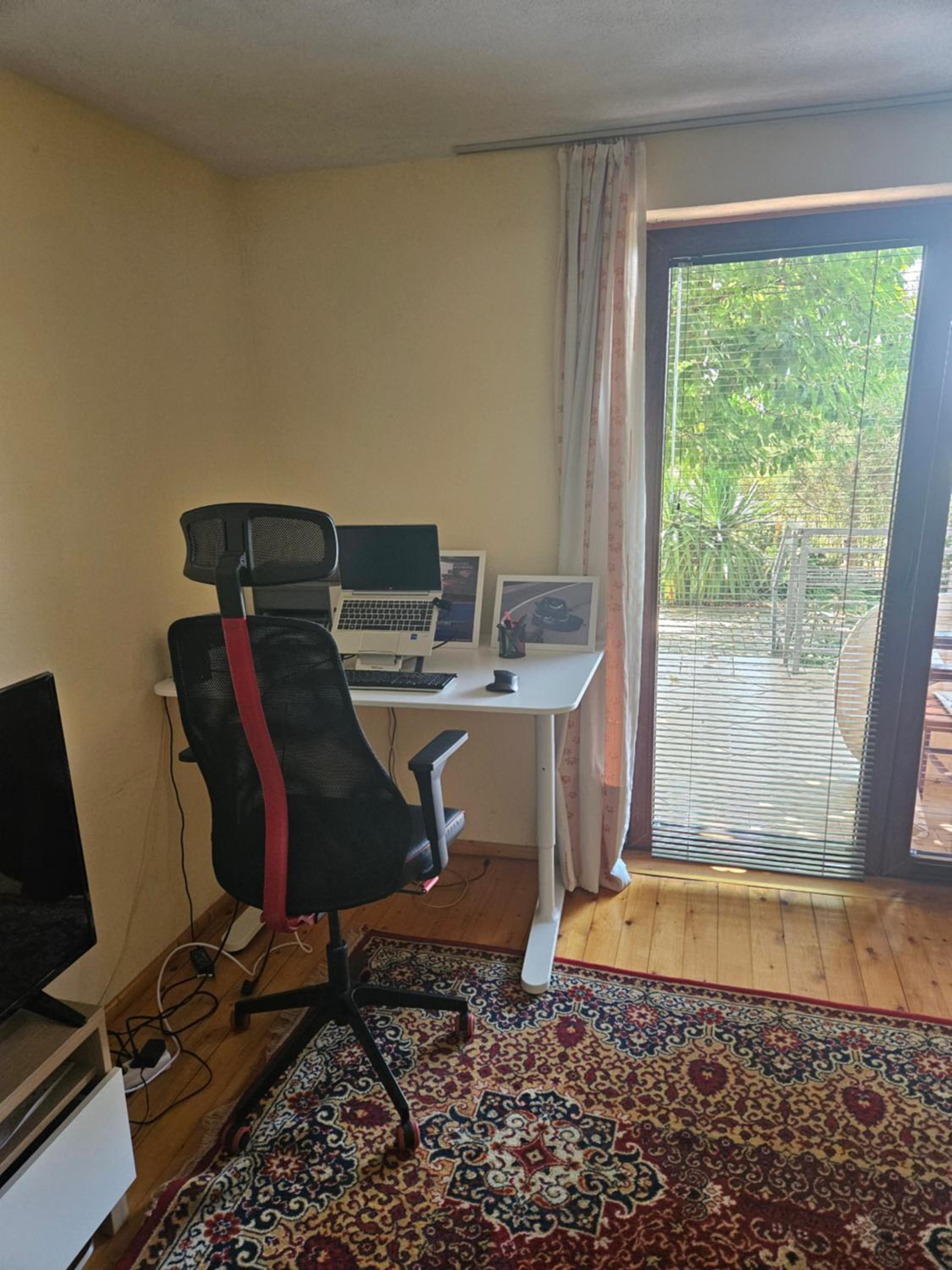 One-Bedroom Apartment with Terrace photo 1