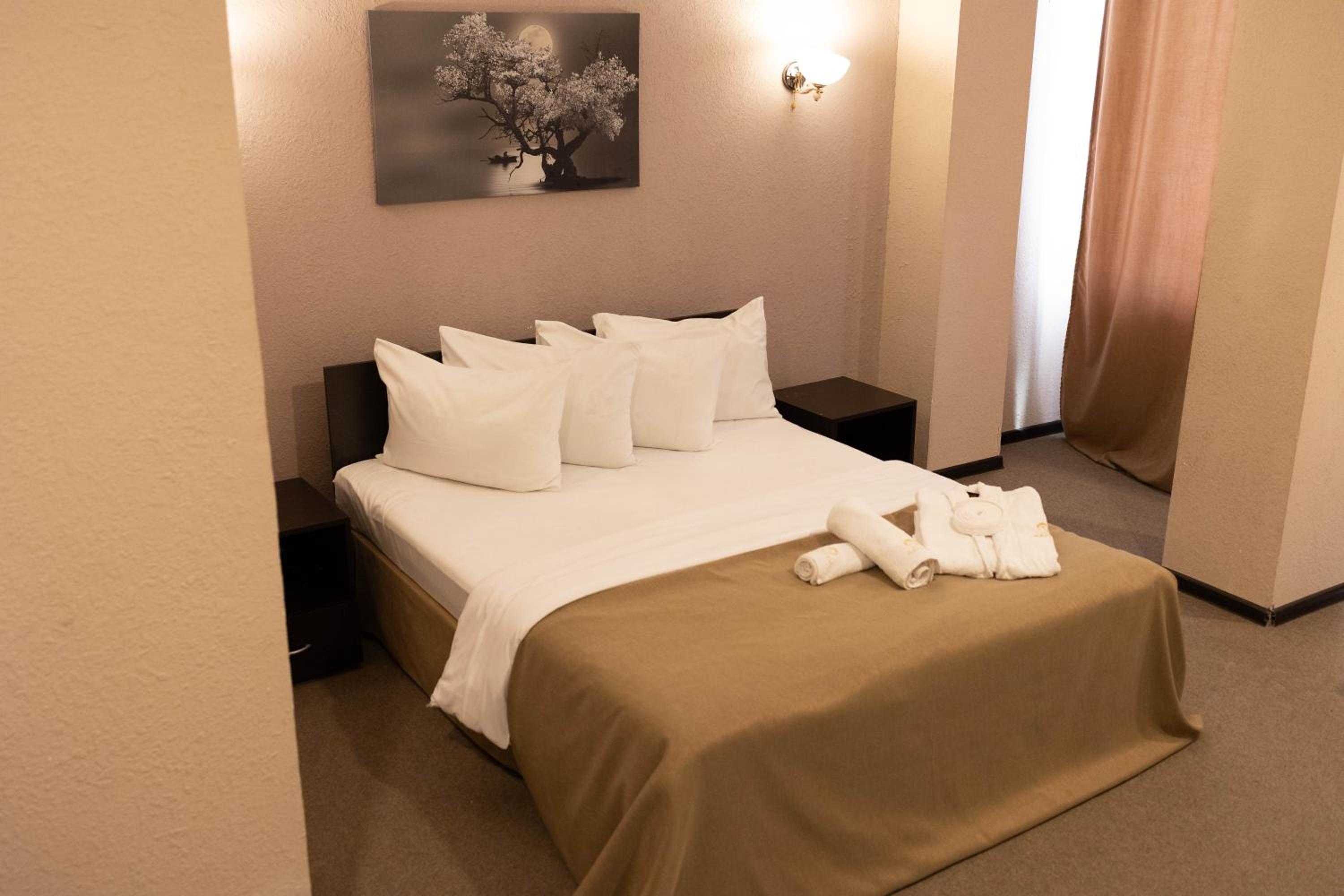 Small Single Room photo 3