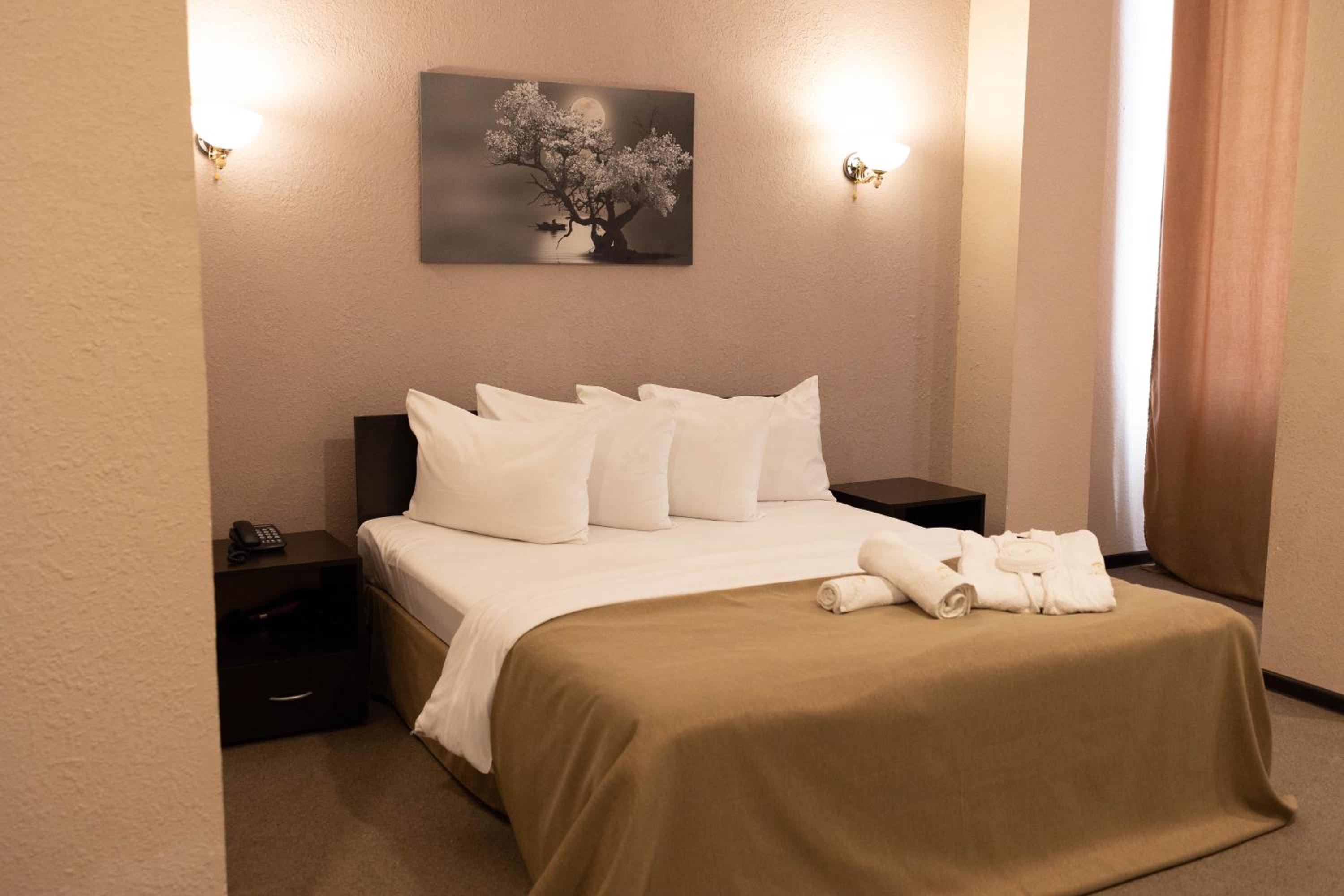 Small Single Room photo 1