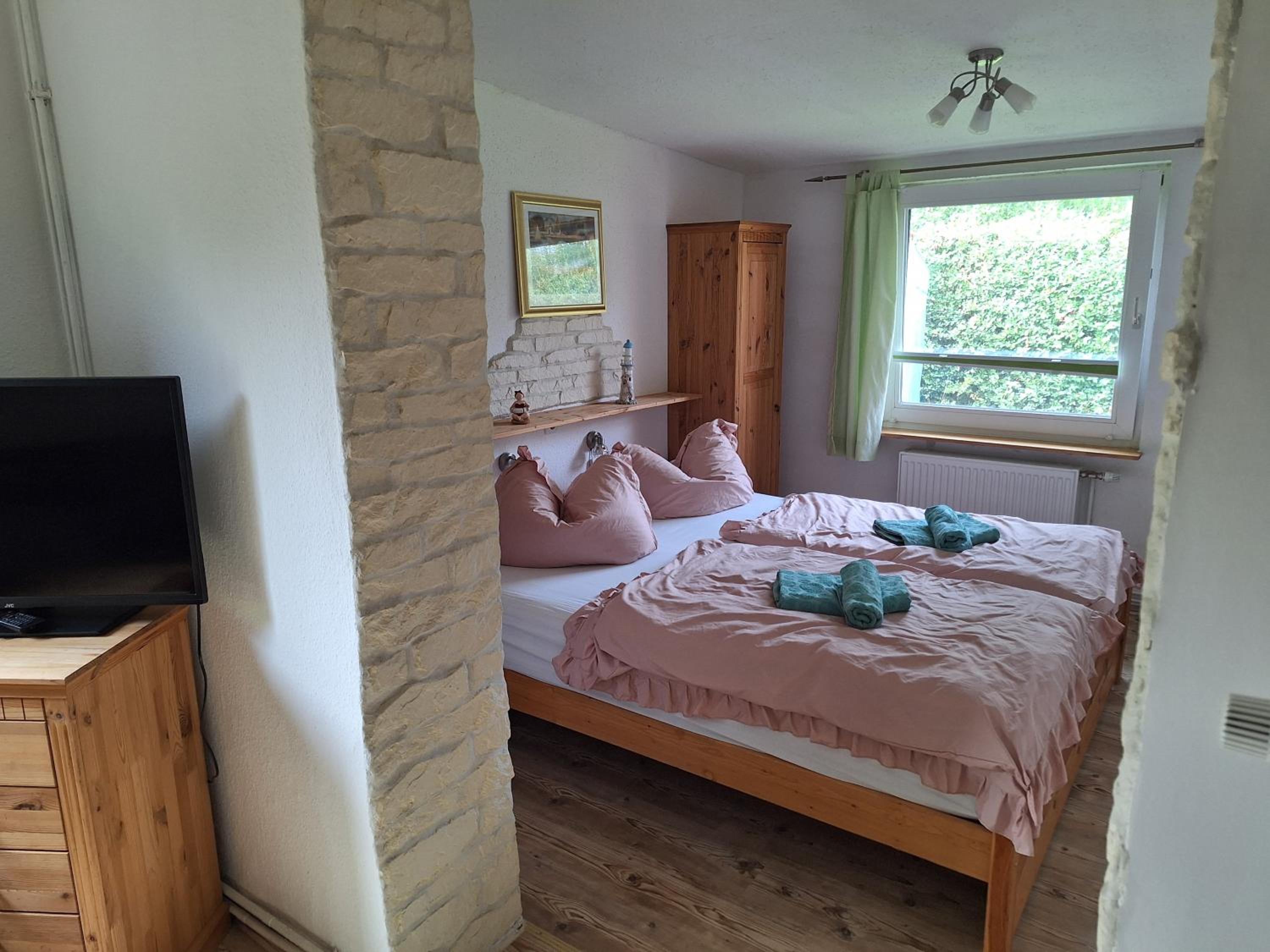 Deluxe Room (2 Adults + 1 Child) photo 3