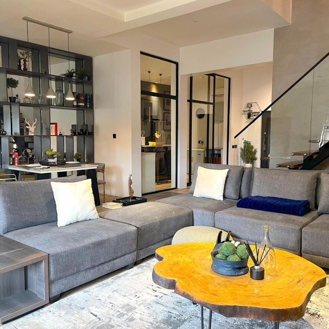 Three-Bedroom Loft Apartment photo 2