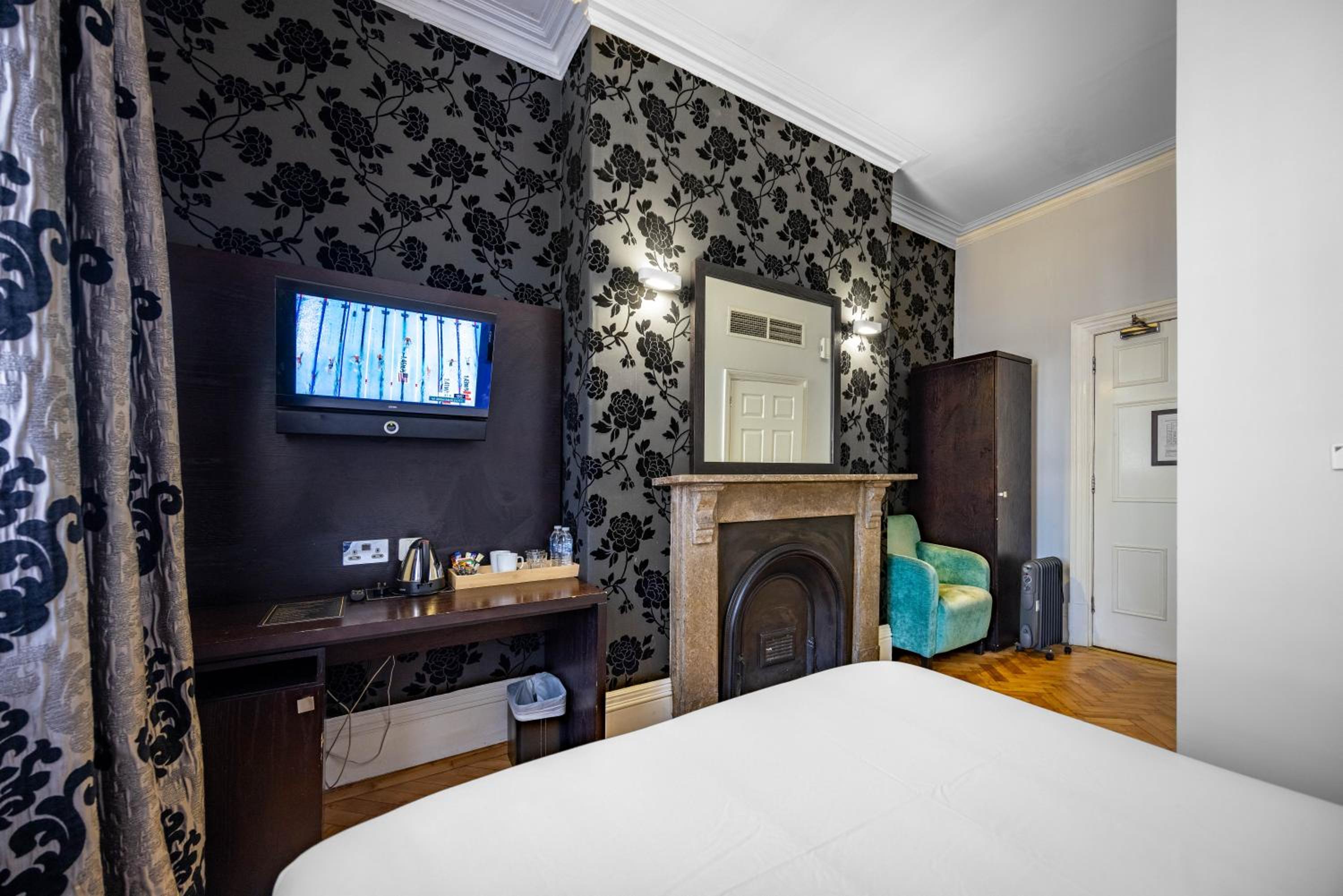 Queen Room - Photo 1