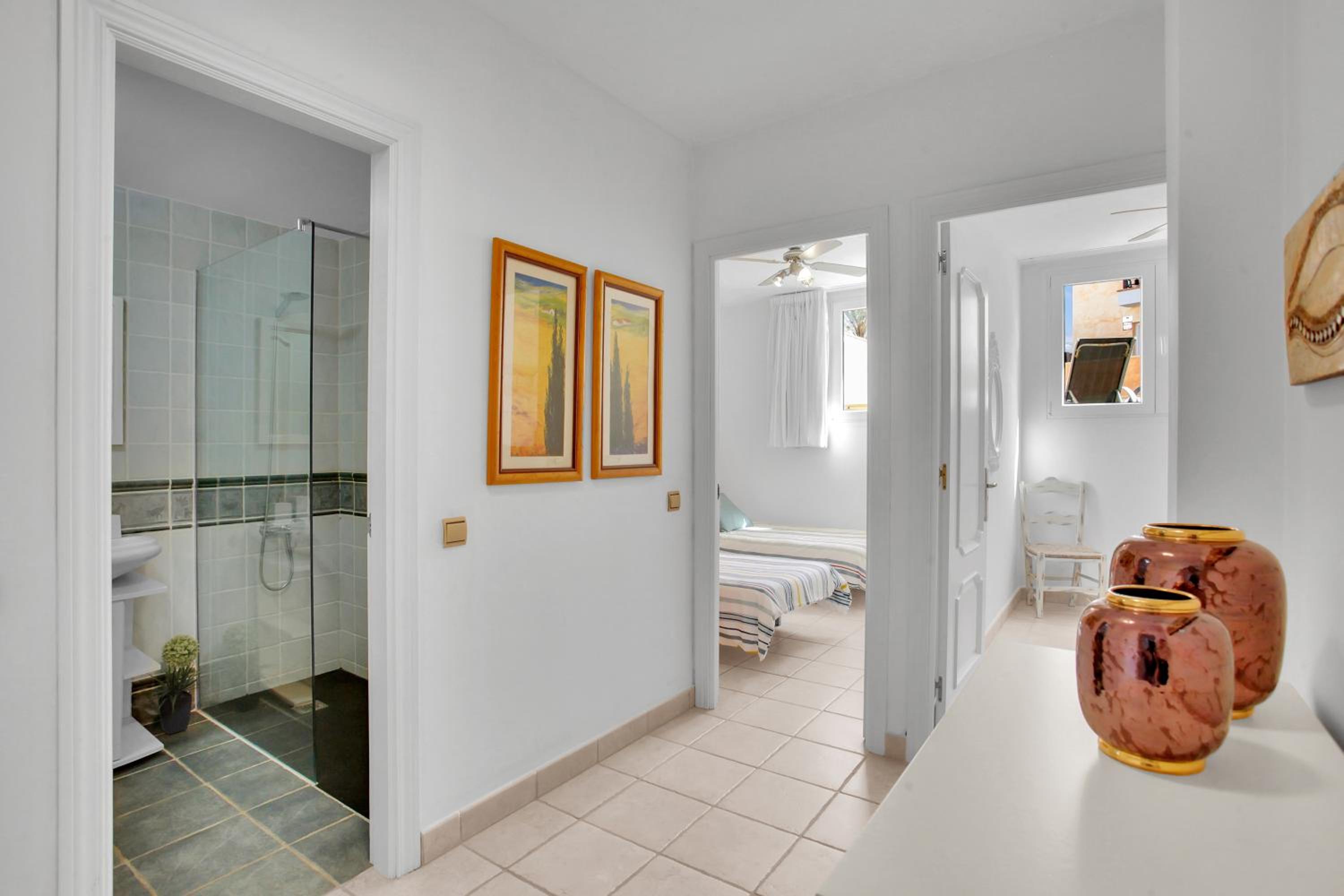 Villa de Tres Habitaciones