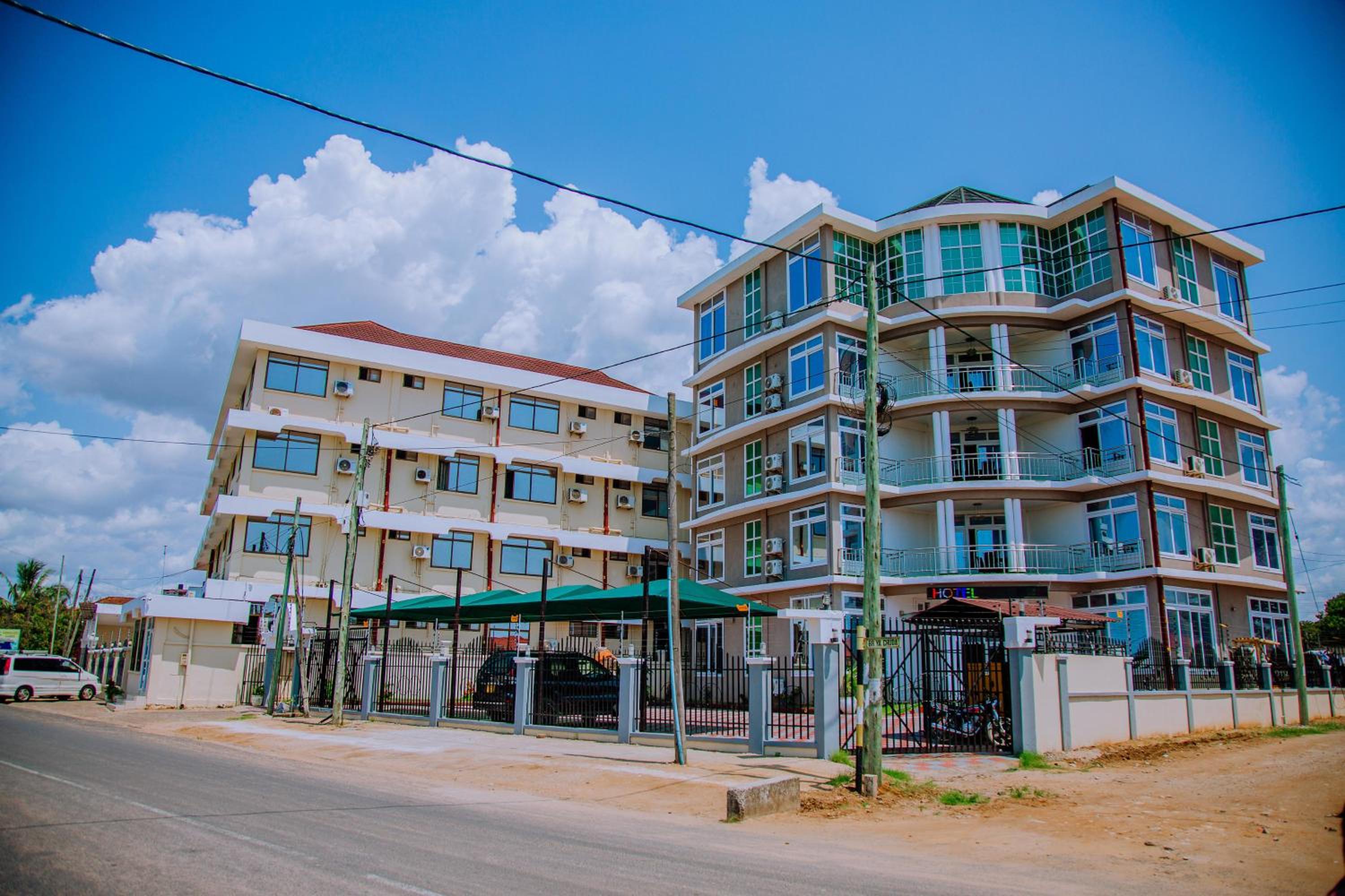 Deluxe Single Room With Balcony photo 2