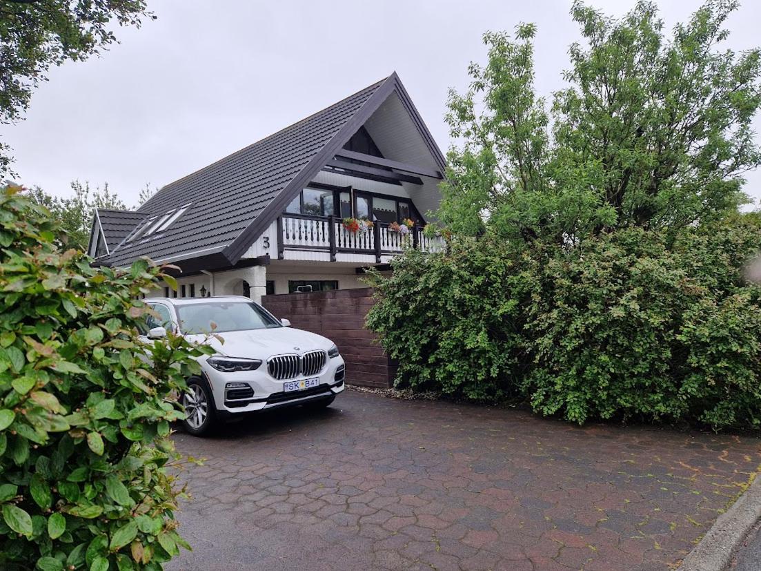 Villa photo 2