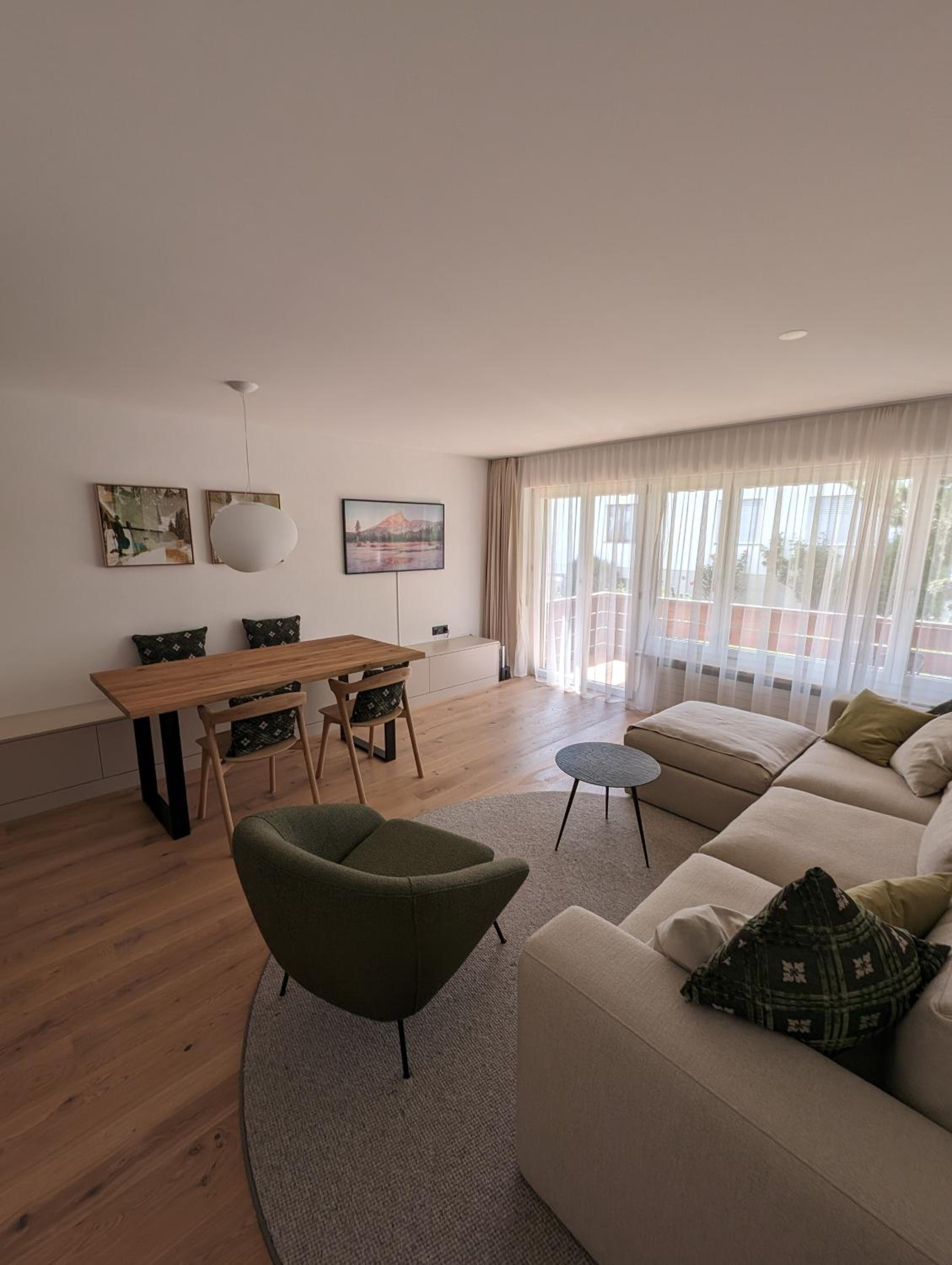 Apartment photo 1