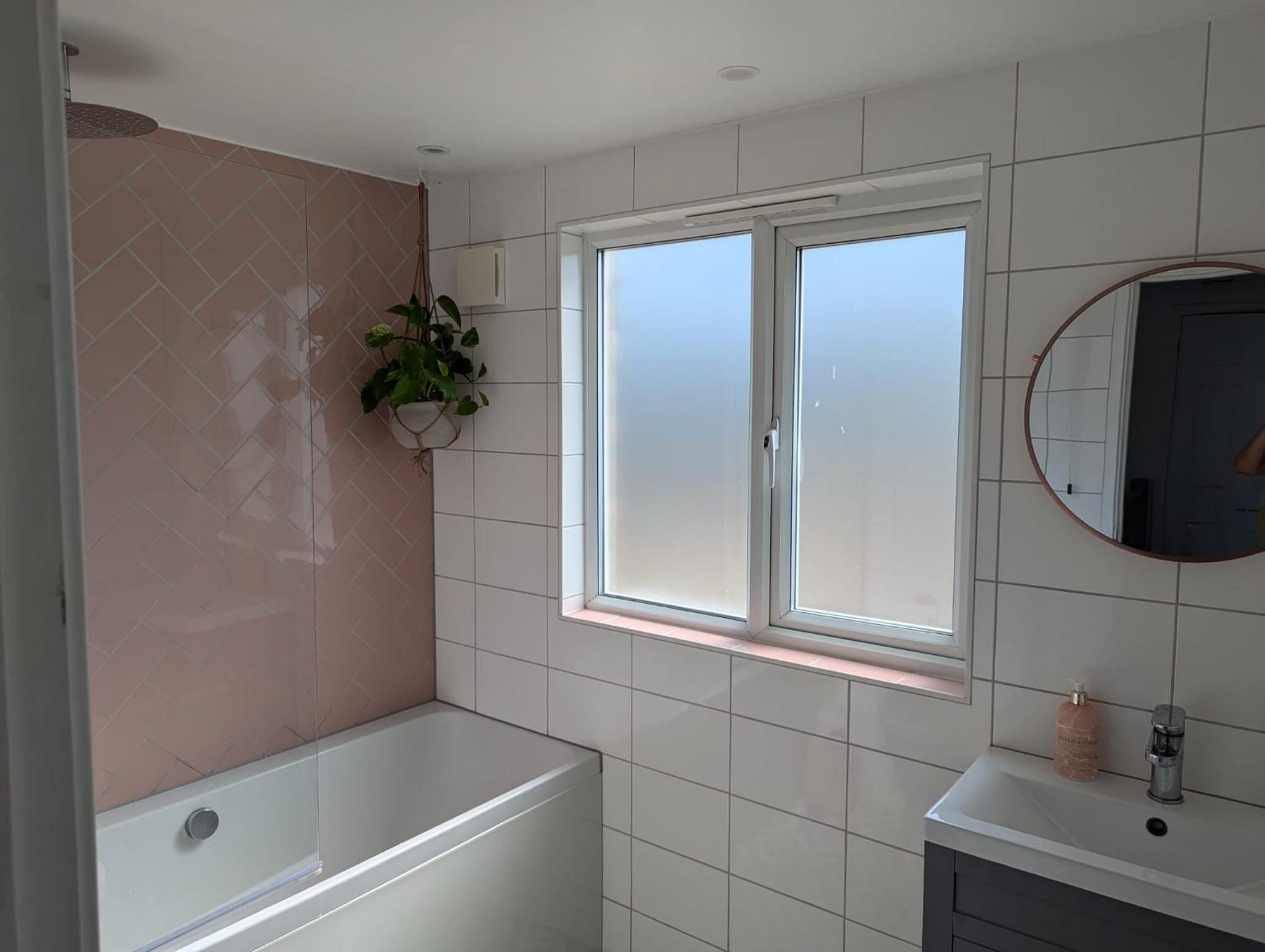 Double Room - Photo 7