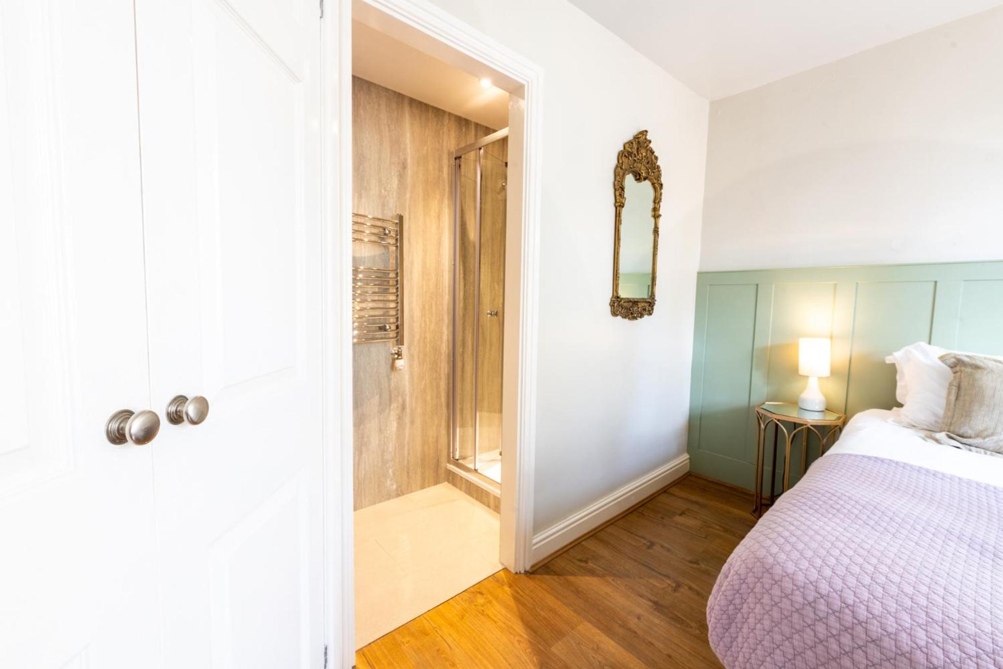 Standard Twin Room photo 2
