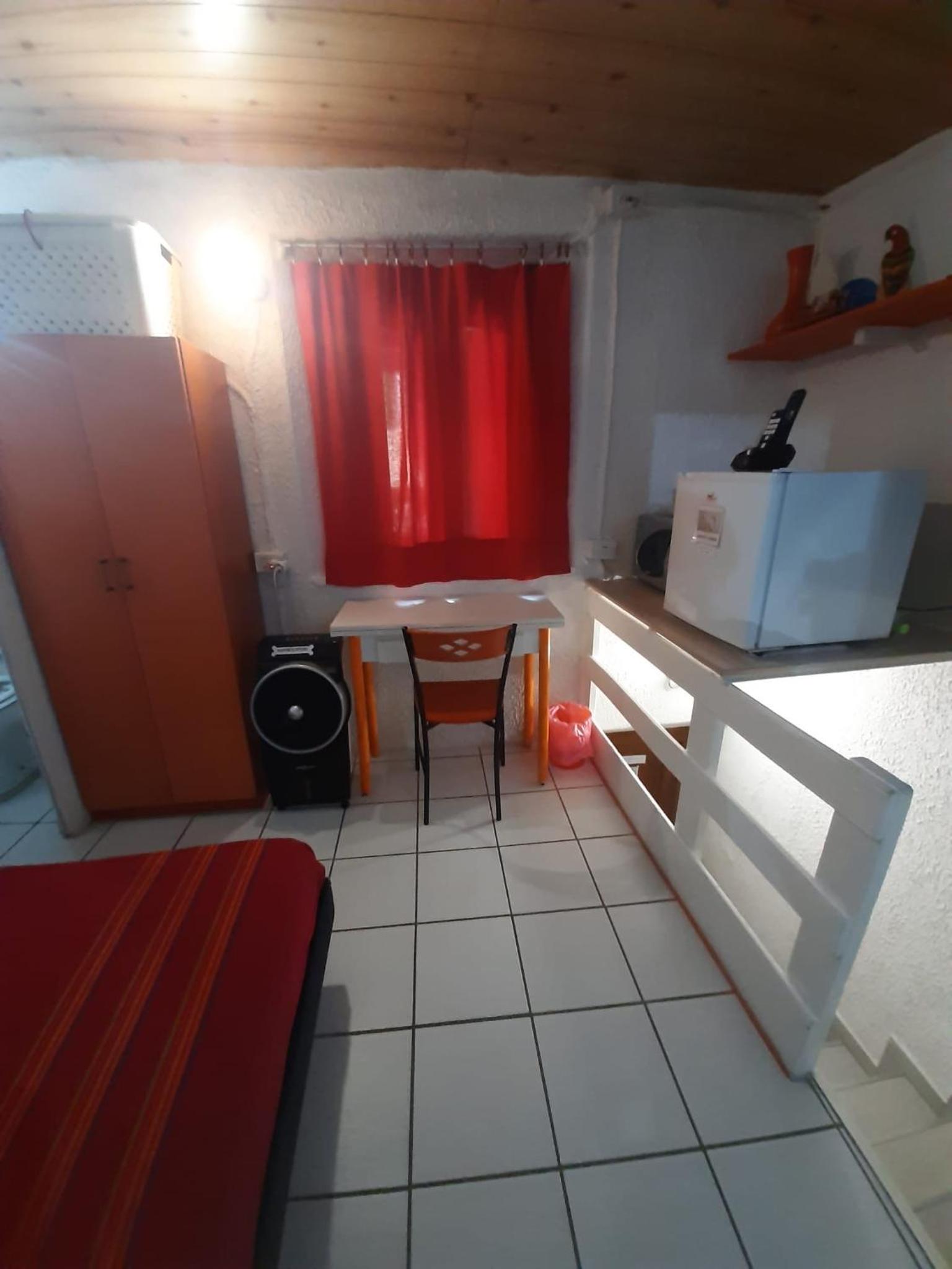 One-Bedroom House photo 3