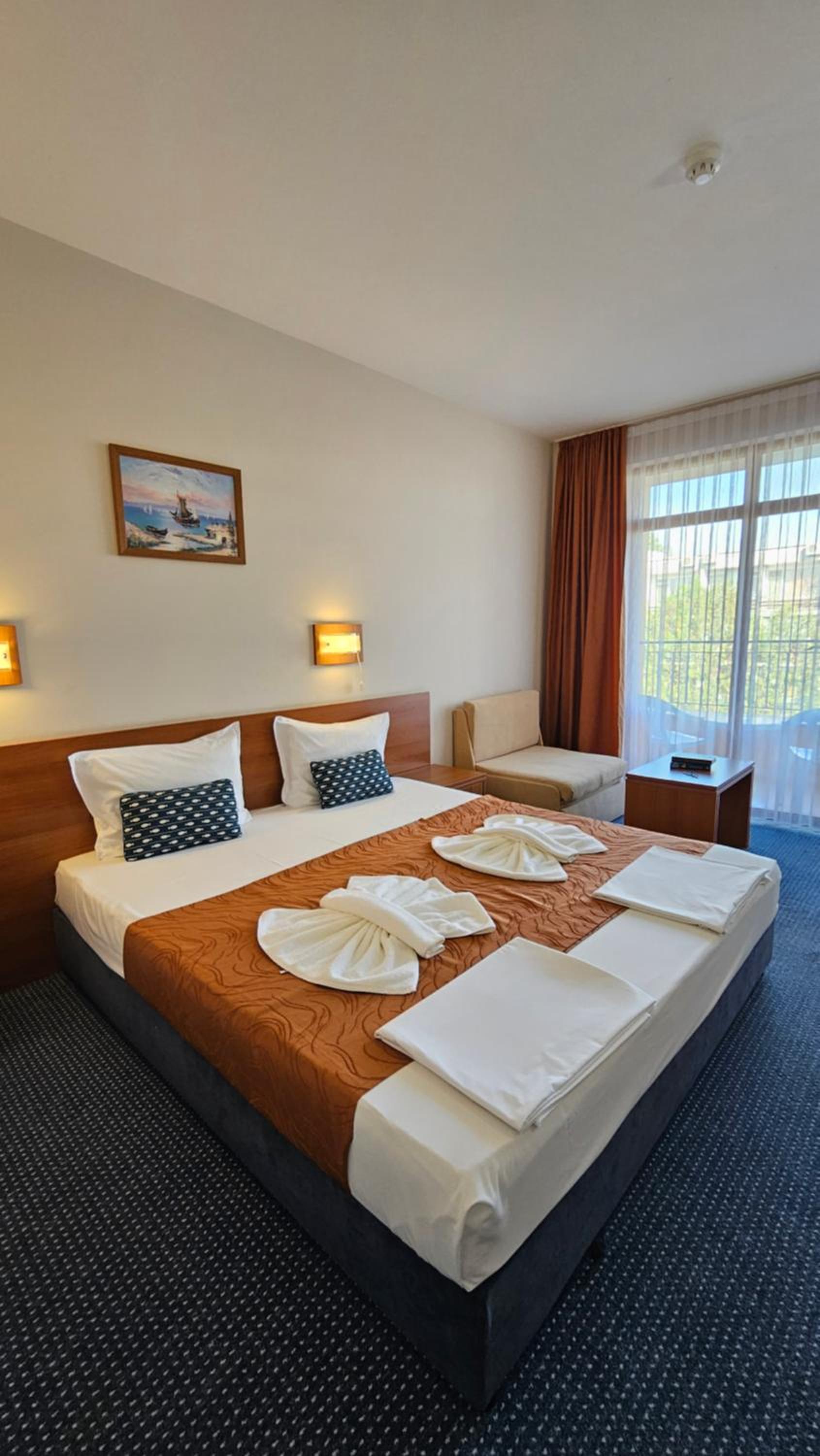 Double or Twin Room with Balcony photo 1
